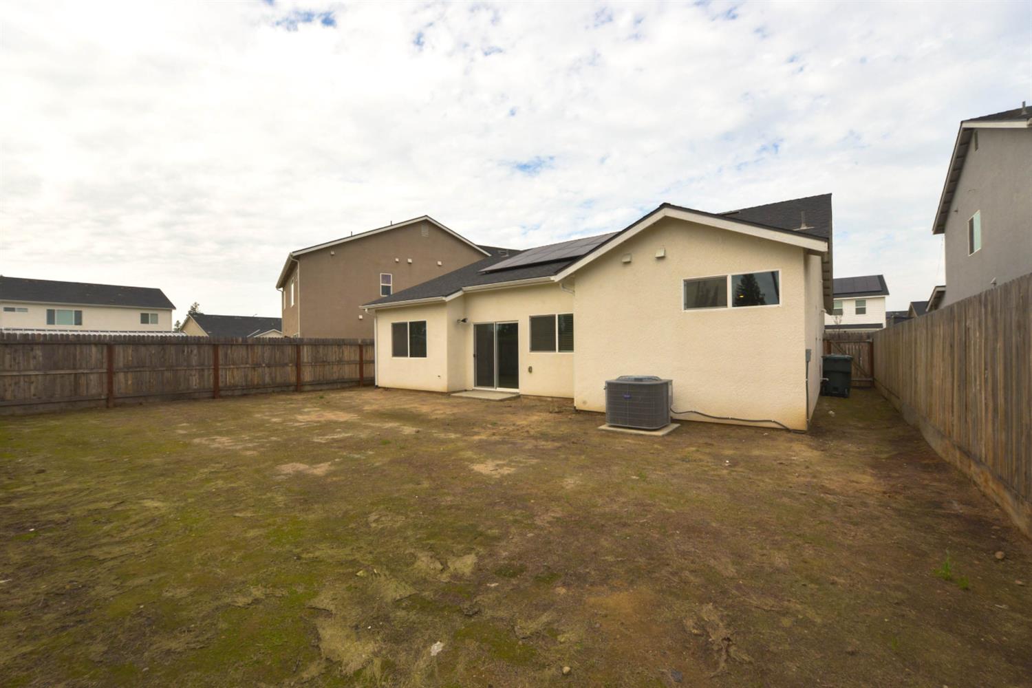 7147 W Twain Ave, Fresno, CA 93723