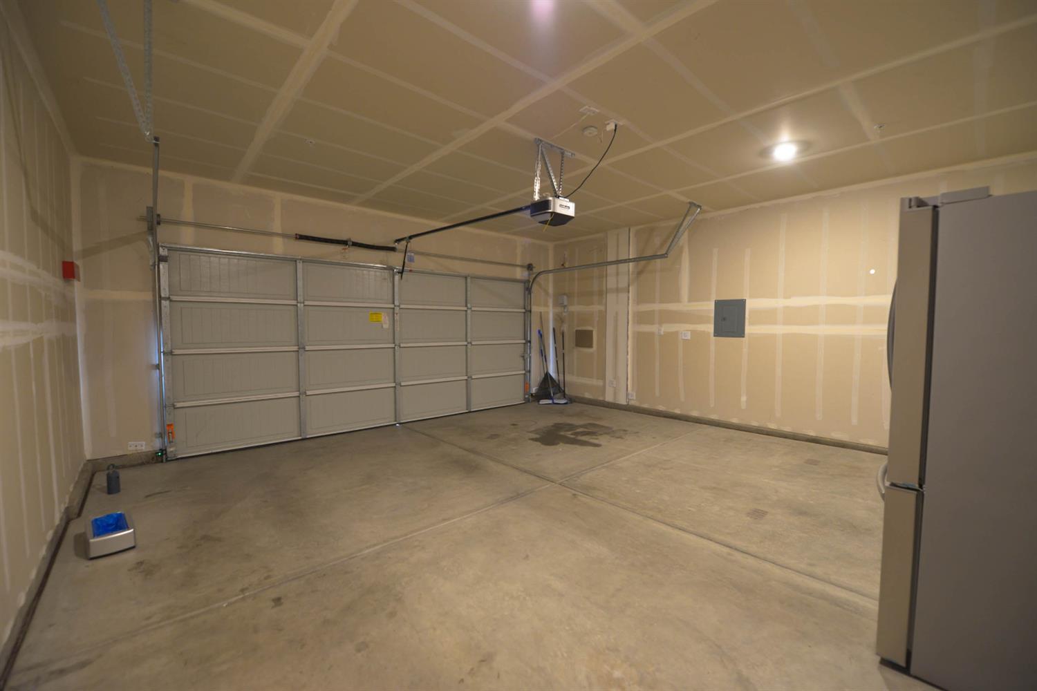 7147 W Twain Ave, Fresno, CA 93723