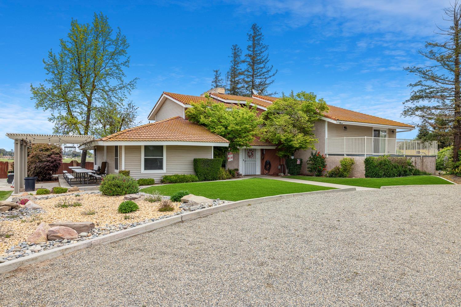 35427 Avenue 14, Madera, CA 93636