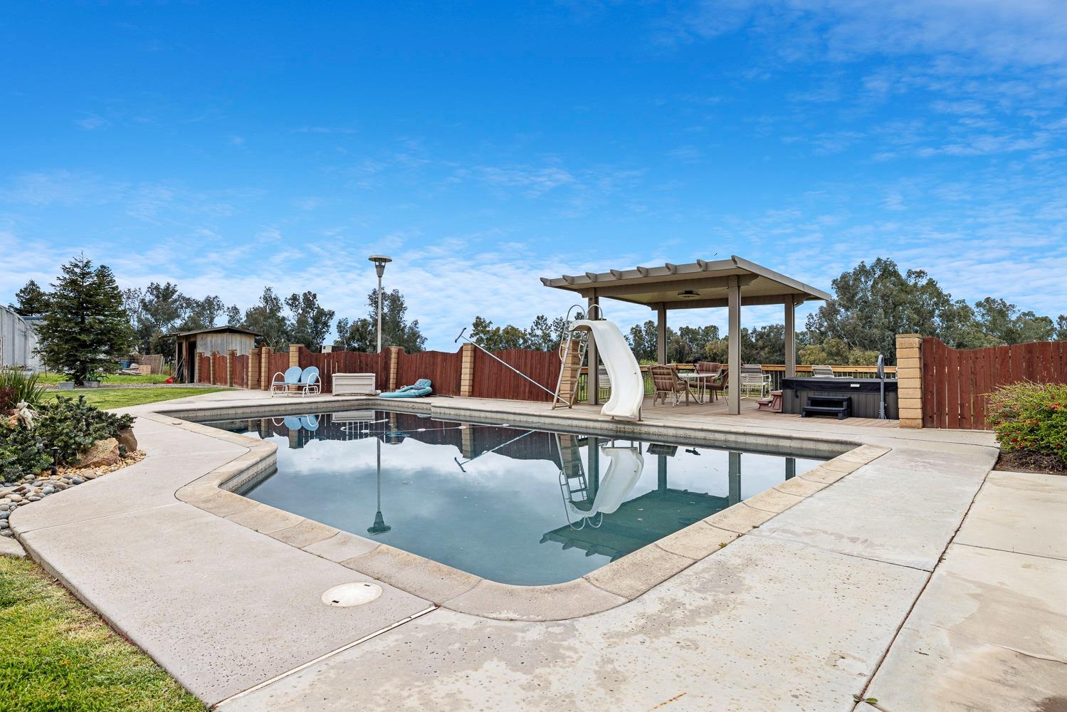 35427 Avenue 14, Madera, CA 93636