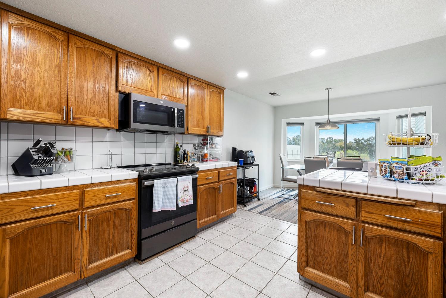 35427 Avenue 14, Madera, CA 93636