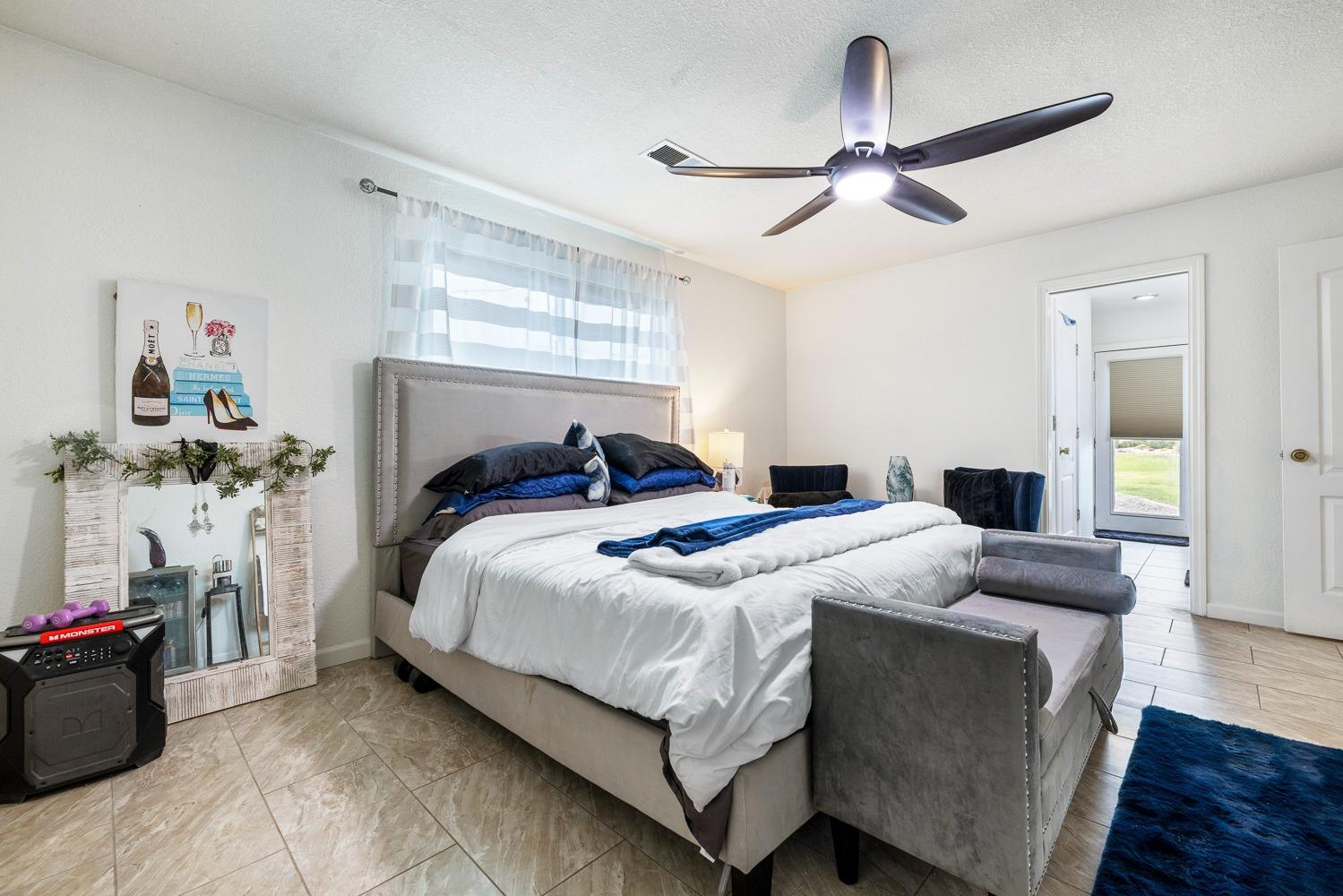 35427 Avenue 14, Madera, CA 93636