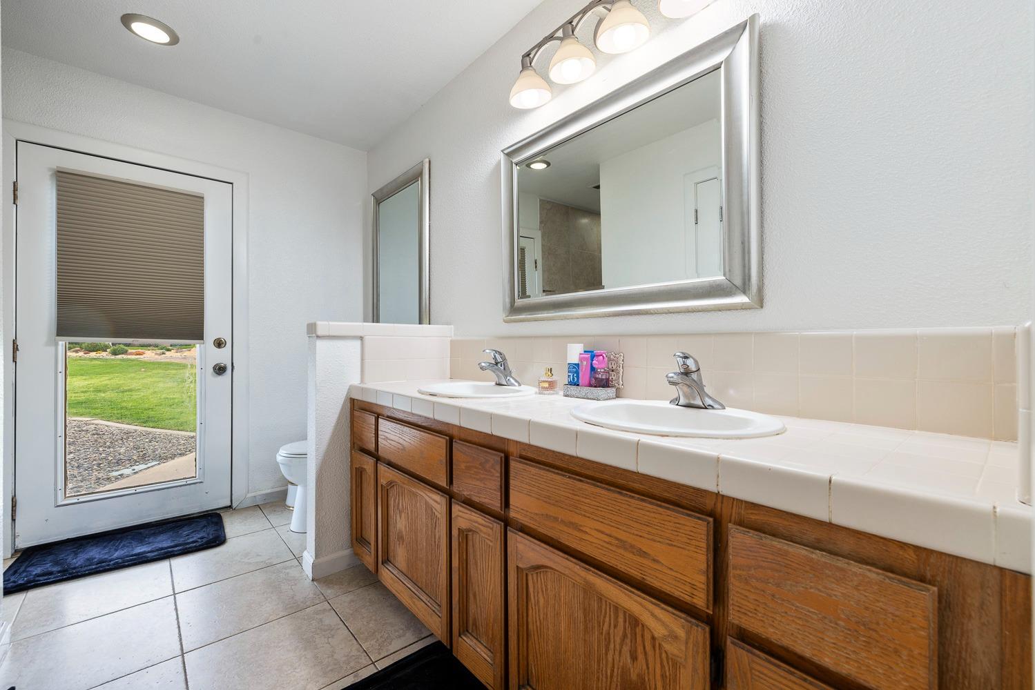 35427 Avenue 14, Madera, CA 93636