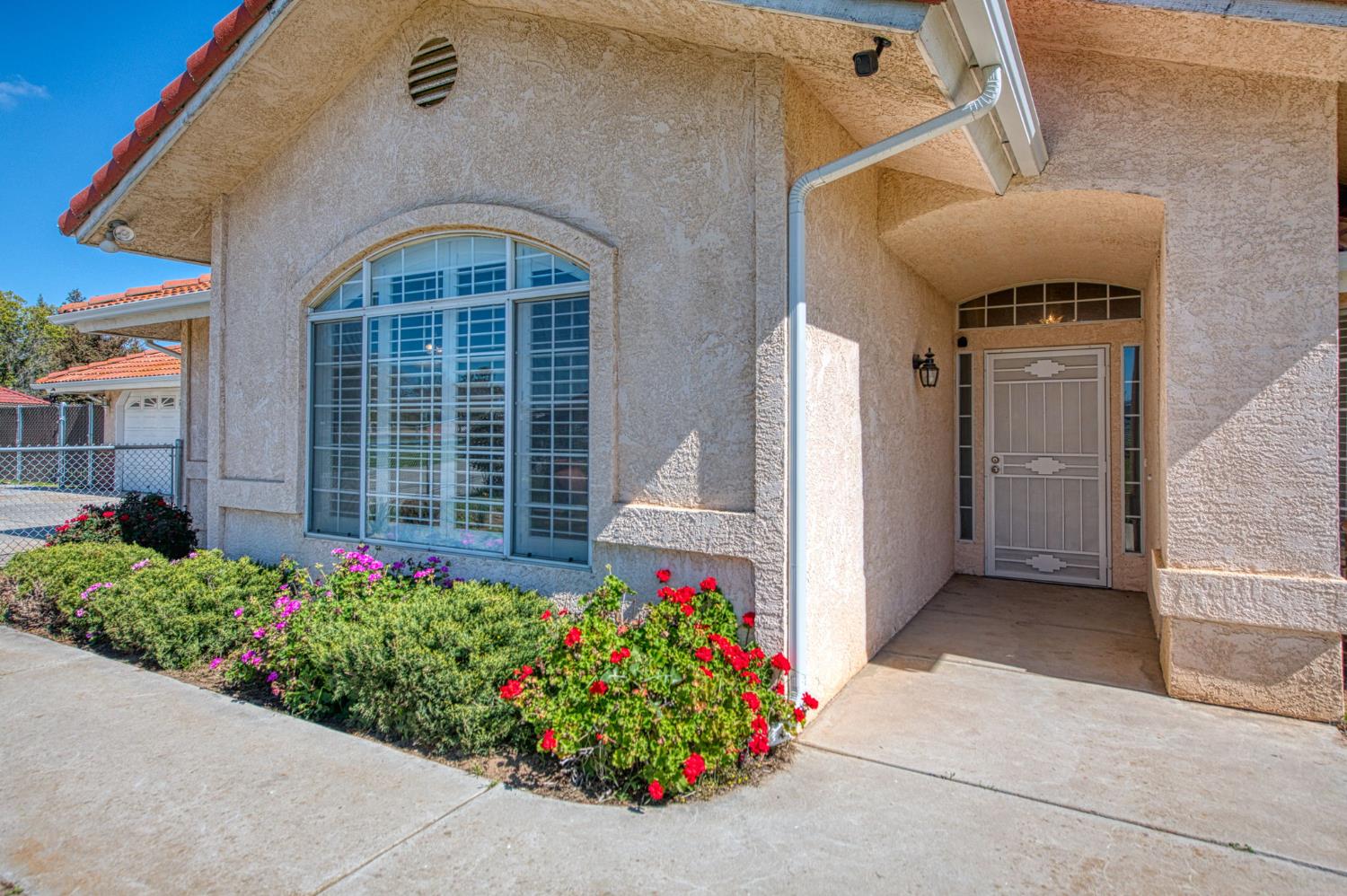 16601 La Canada Rd, Madera, CA 93636