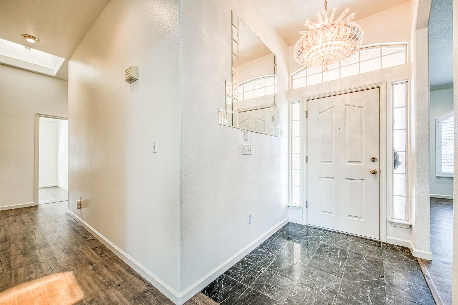 16601 La Canada Rd, Madera, CA 93636