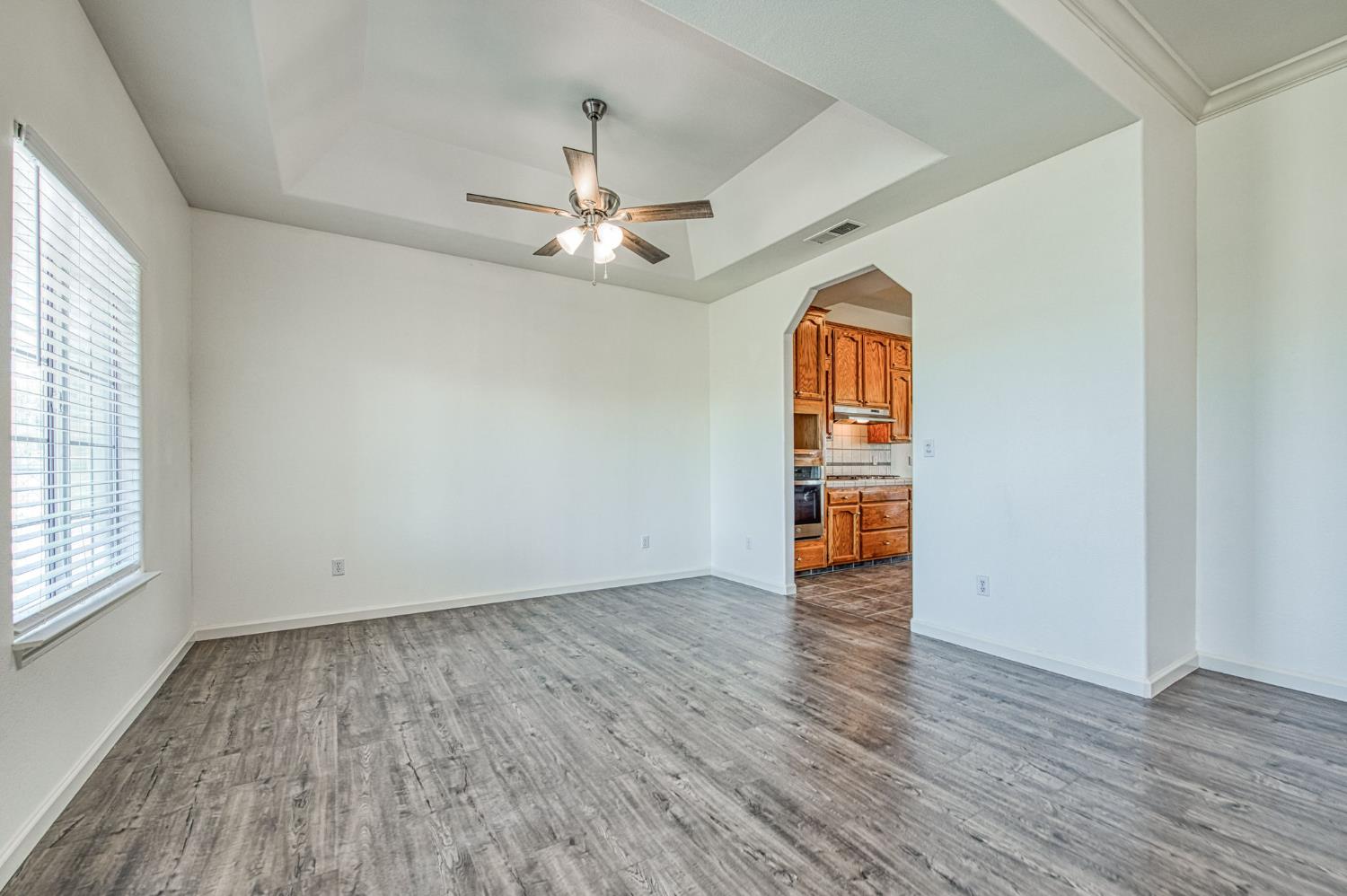 16601 La Canada Rd, Madera, CA 93636