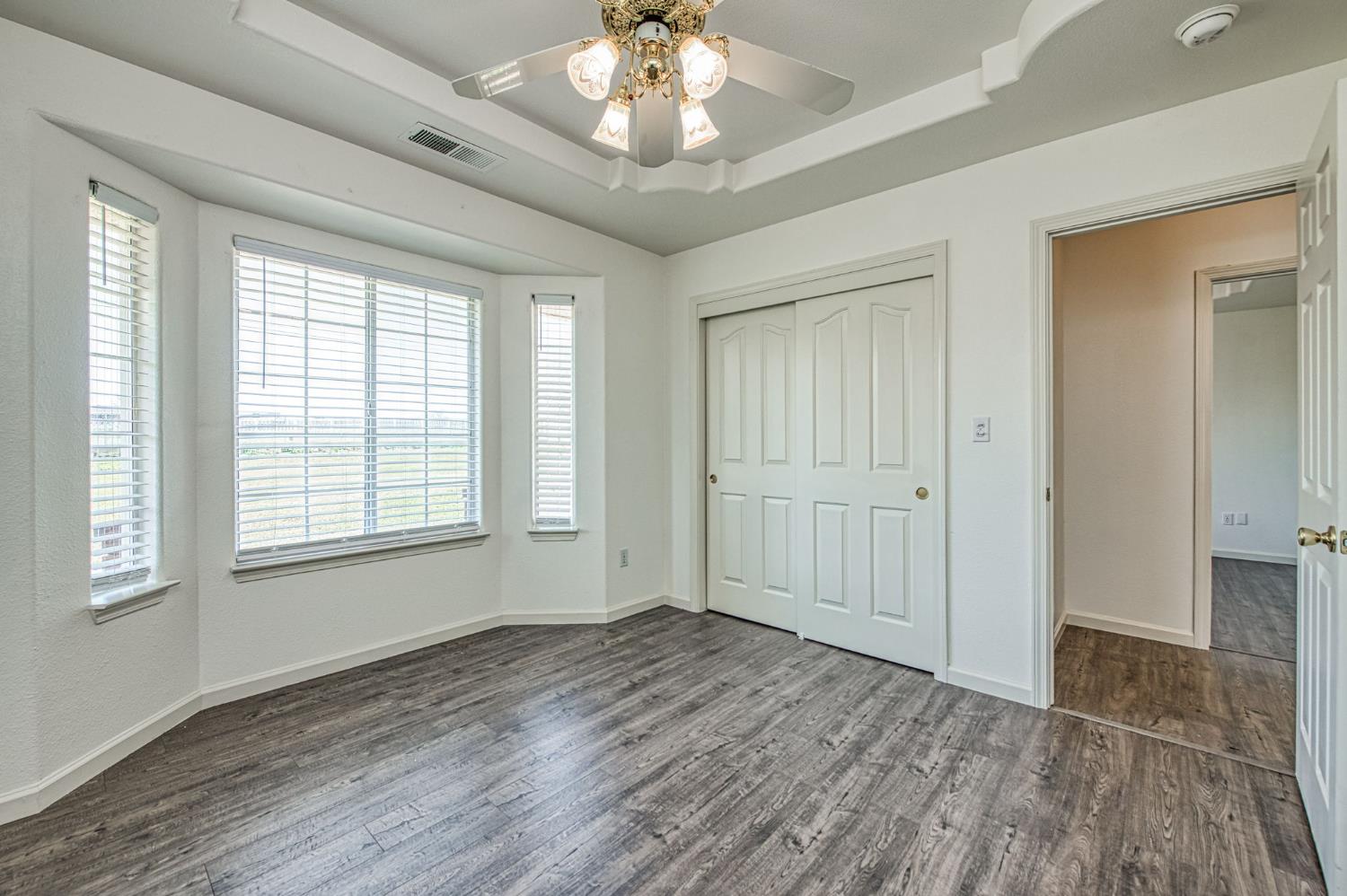 16601 La Canada Rd, Madera, CA 93636