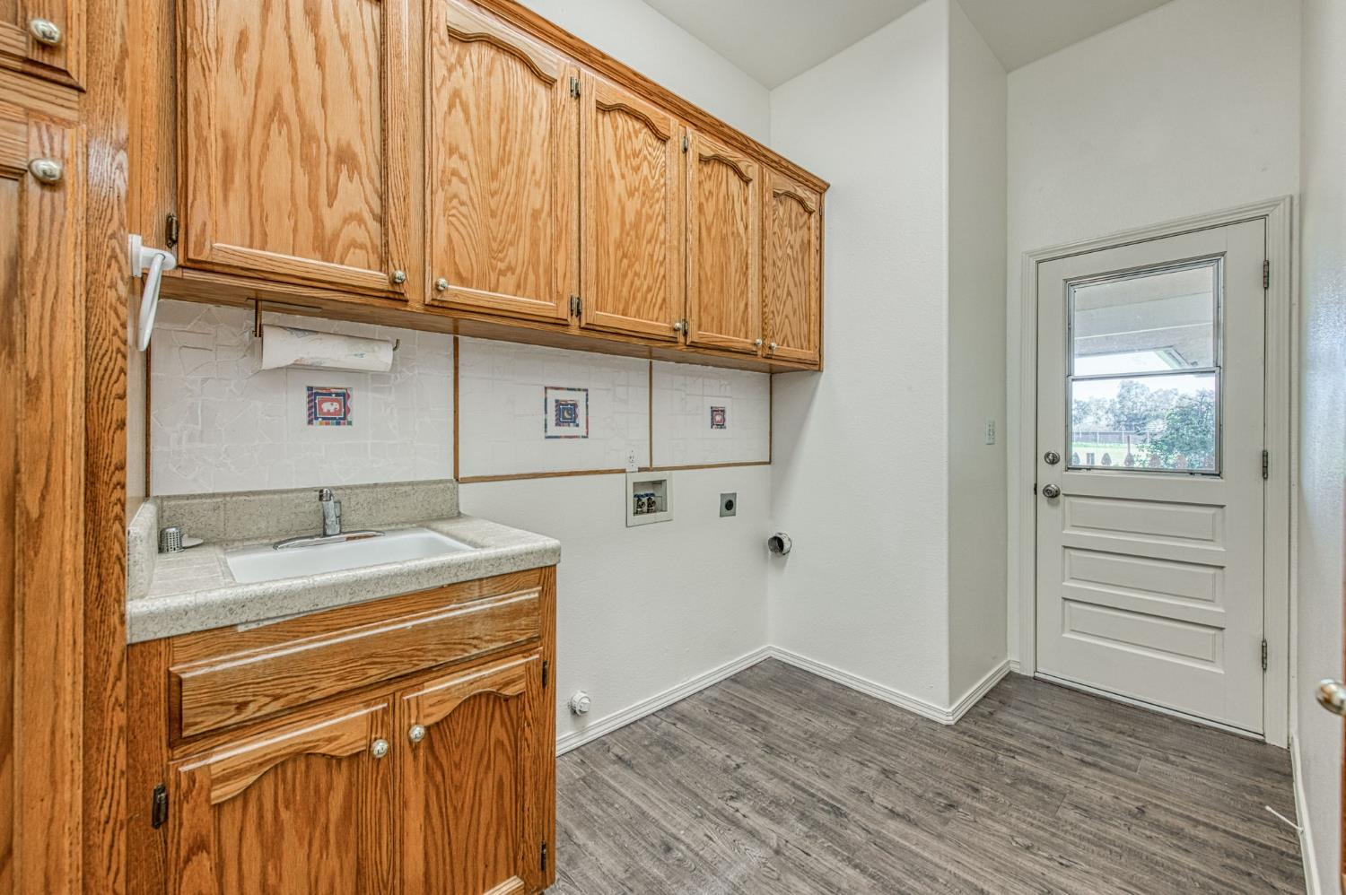 16601 La Canada Rd, Madera, CA 93636