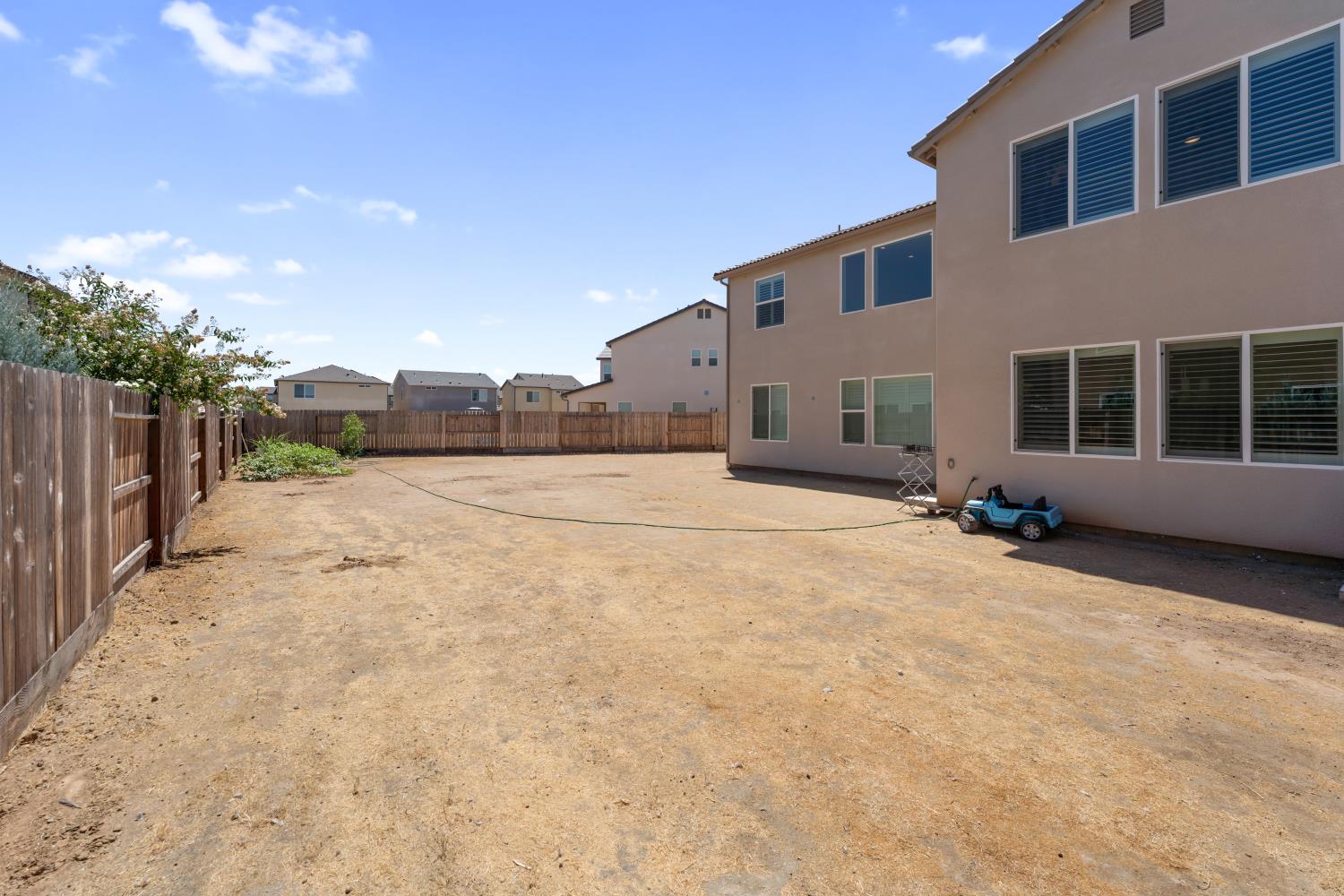 4188 N Contessa Ave, Fresno, CA 93723