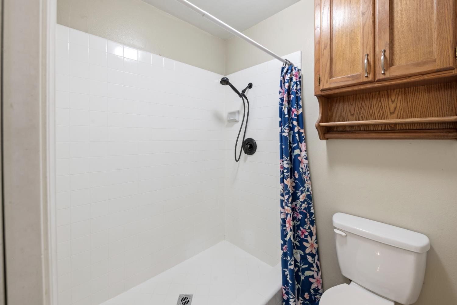 8099 N Orchard St, Fresno, CA 93720