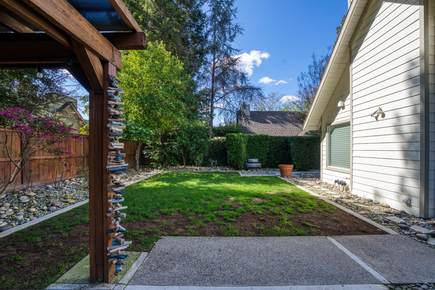 2727 W Bluff Ave #125, Fresno, CA 93711