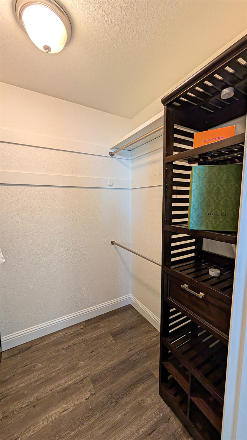 125 S Granada Dr #42, Madera, CA 93637