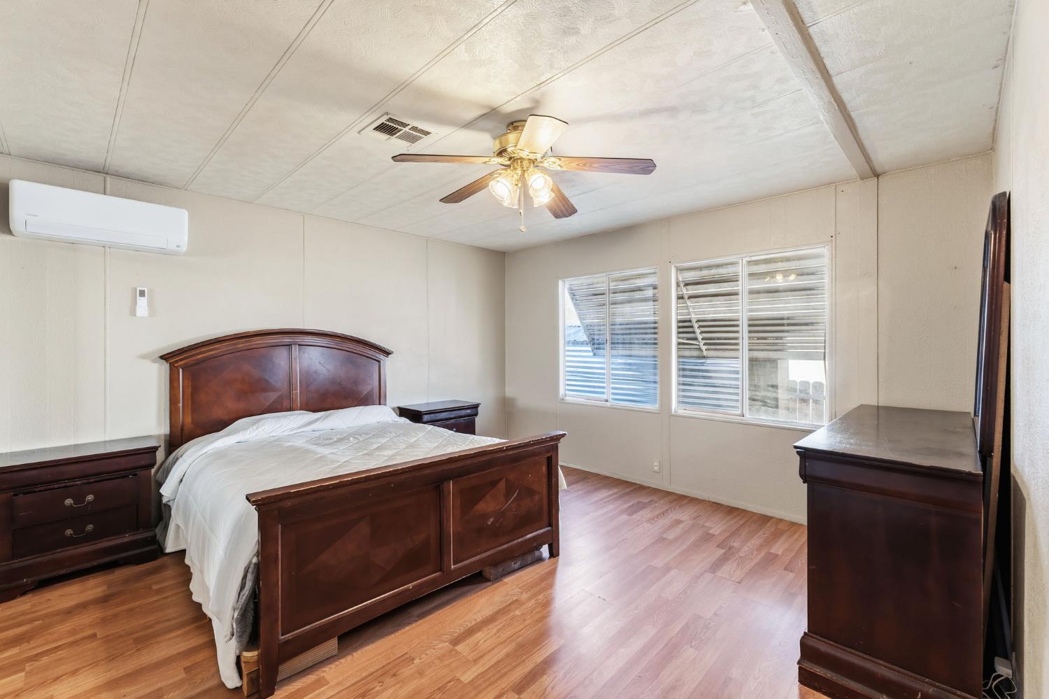 2533 W McKinley Ave #37, Fresno, CA 93728