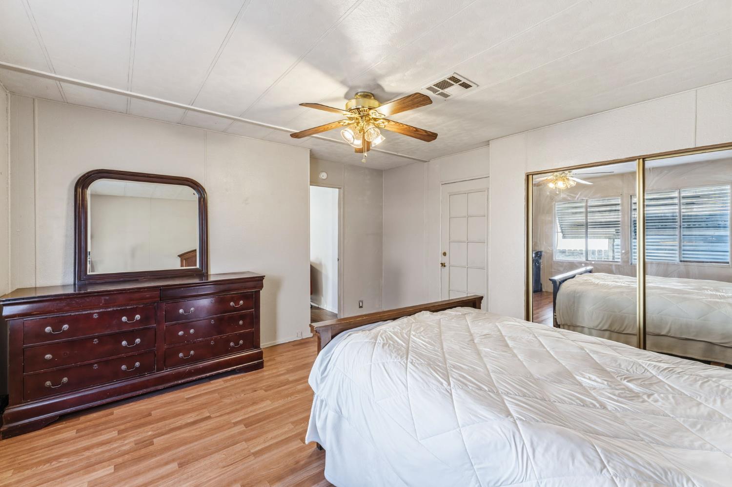 2533 W McKinley Ave #37, Fresno, CA 93728