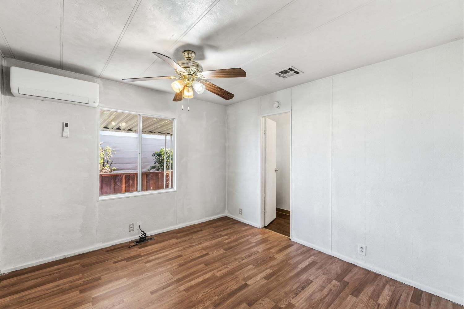 2533 W McKinley Ave #37, Fresno, CA 93728