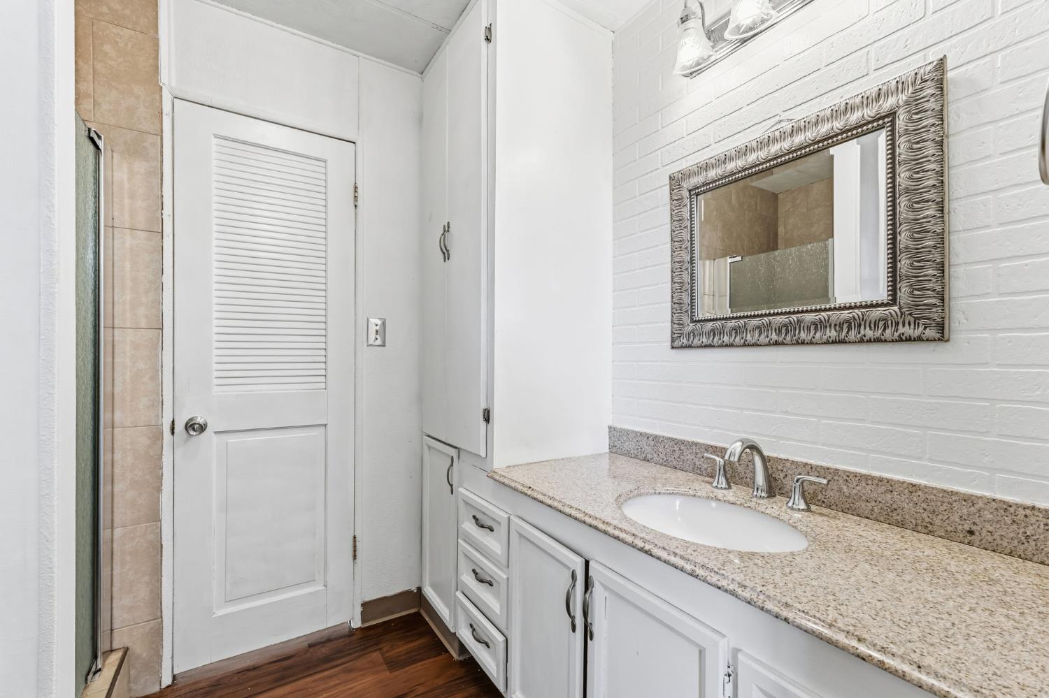 2533 W McKinley Ave #37, Fresno, CA 93728