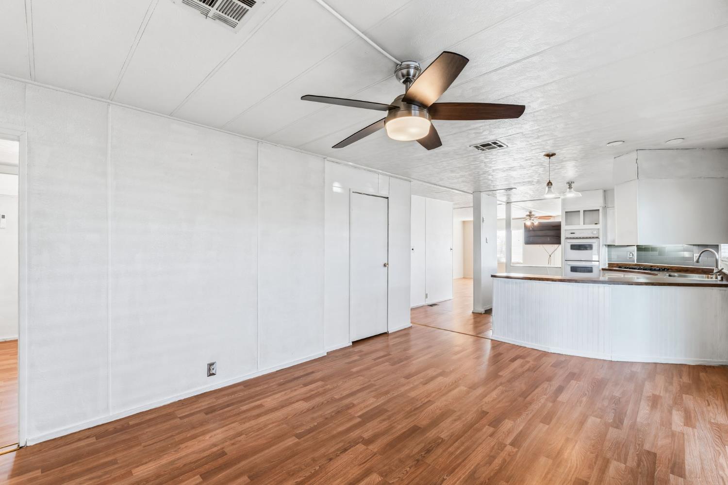 2533 W McKinley Ave #37, Fresno, CA 93728