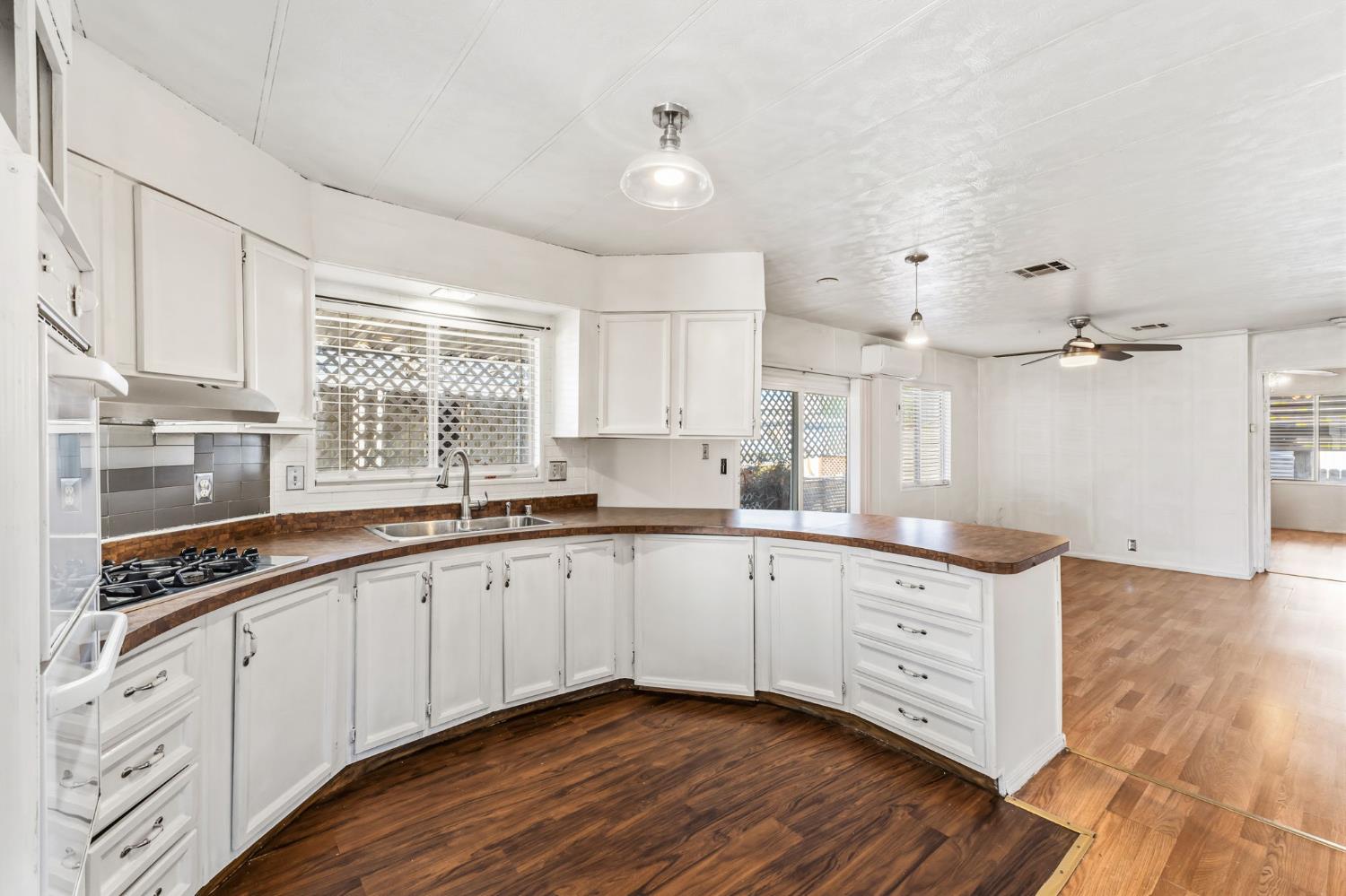 2533 W McKinley Ave #37, Fresno, CA 93728