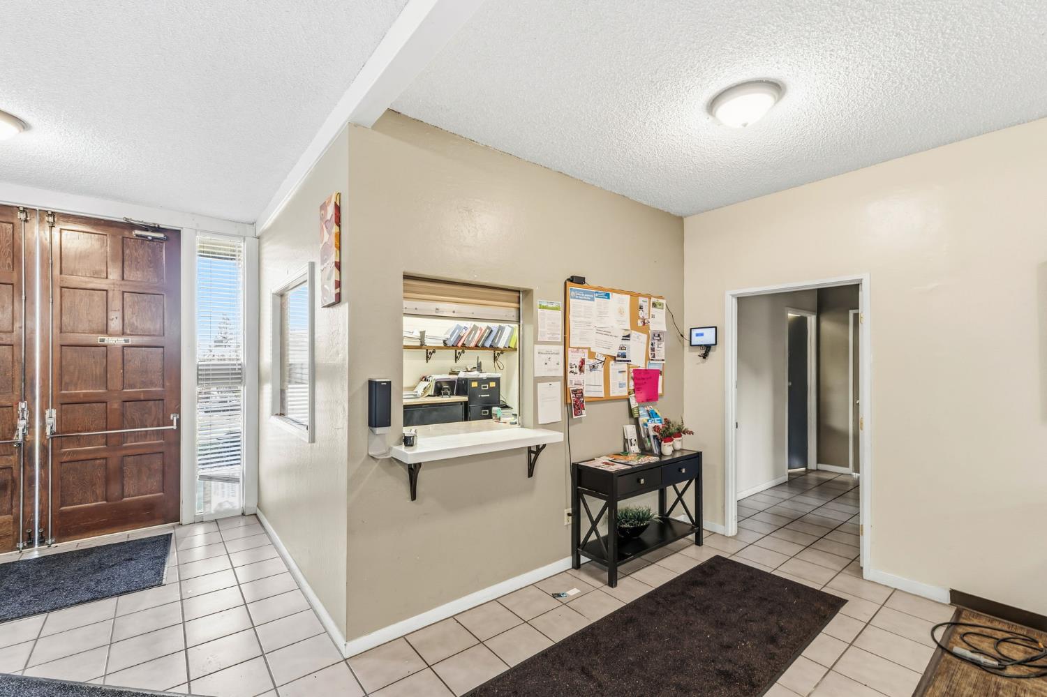 2533 W McKinley Ave #37, Fresno, CA 93728