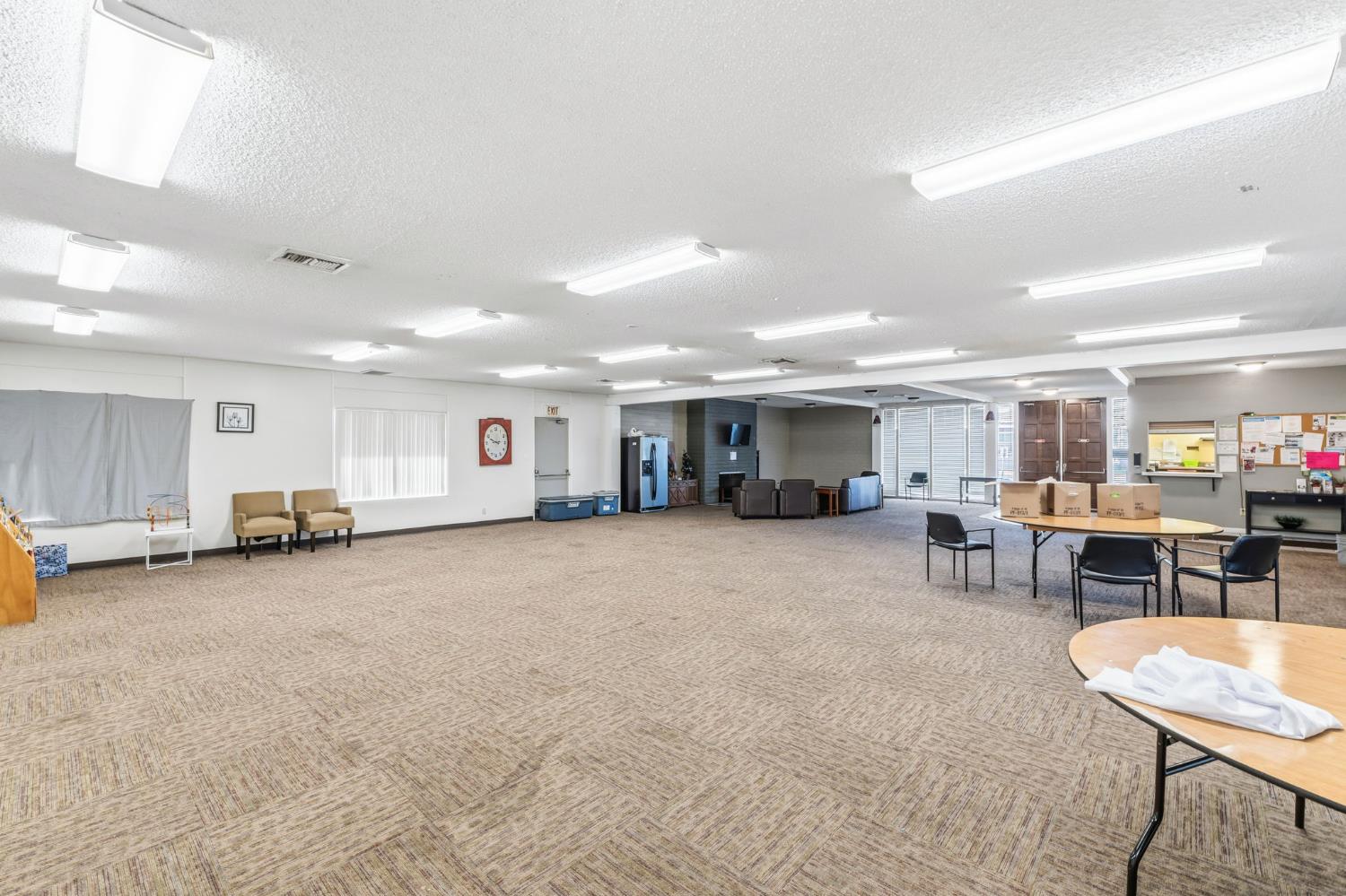 2533 W McKinley Ave #37, Fresno, CA 93728