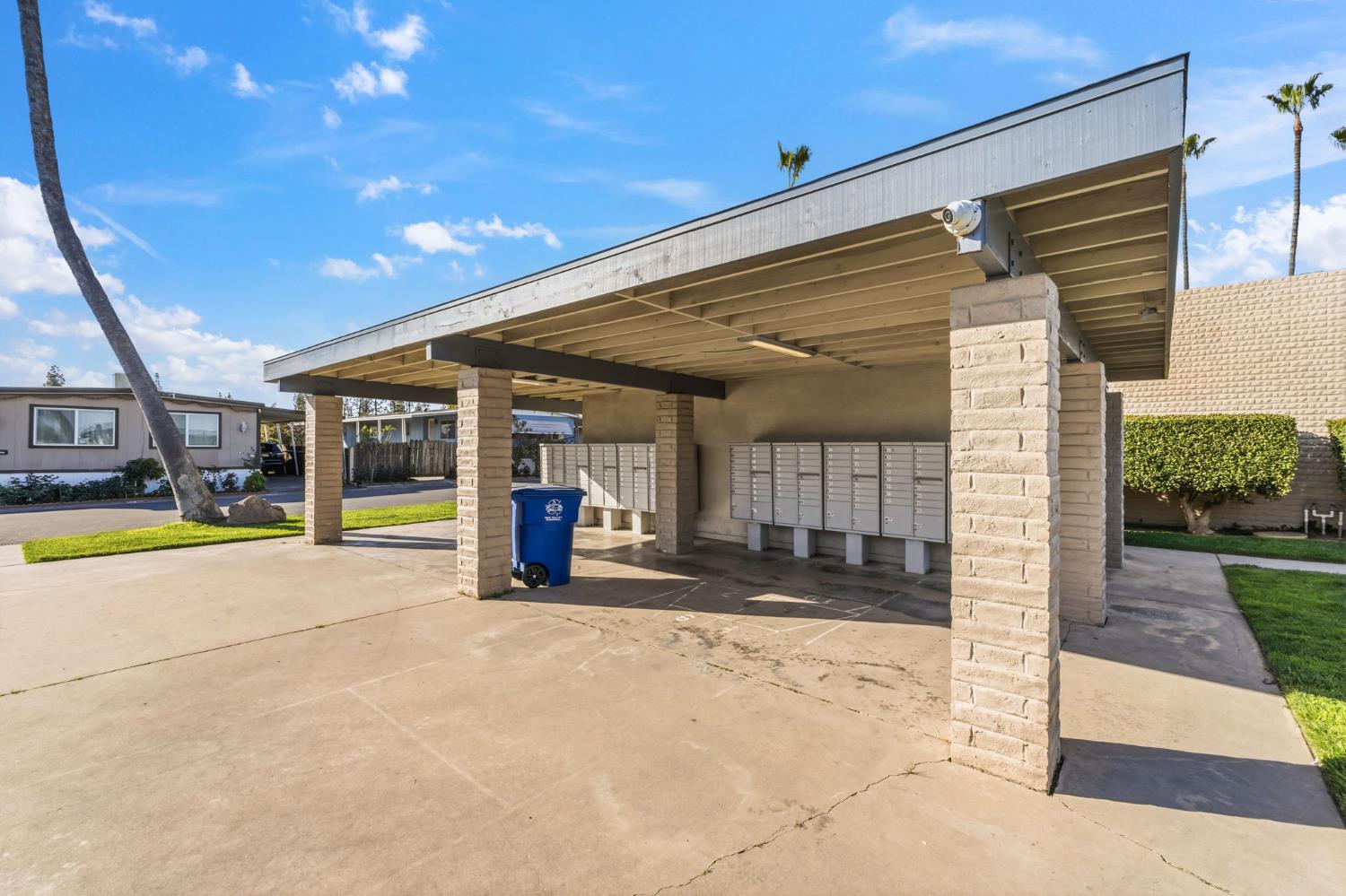 2533 W McKinley Ave #37, Fresno, CA 93728