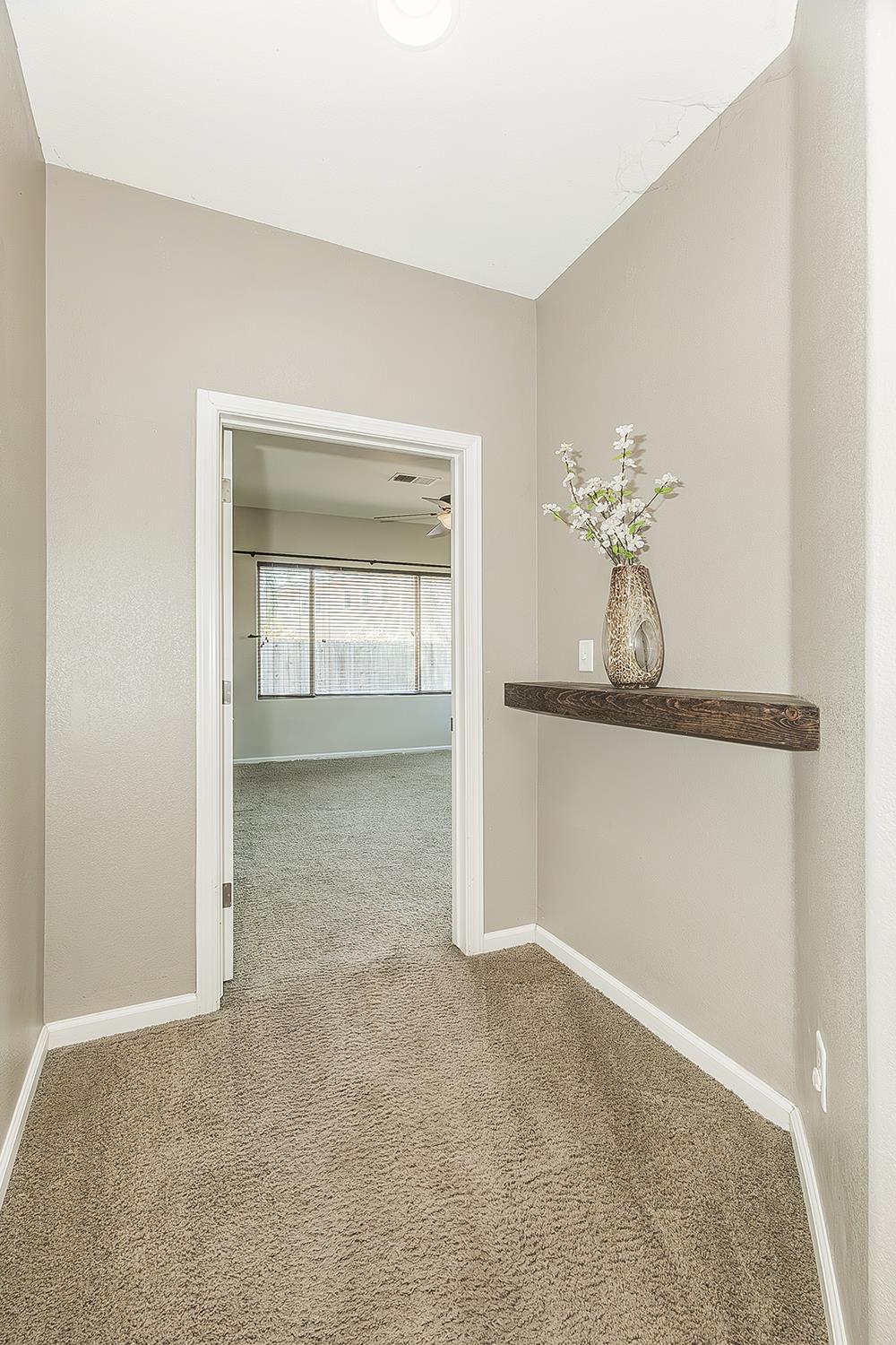 7357 E Redlands Ave, Fresno, CA 93737