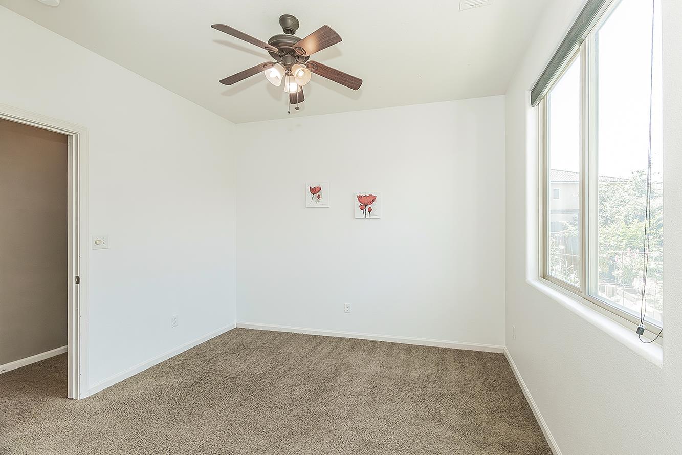 7357 E Redlands Ave, Fresno, CA 93737