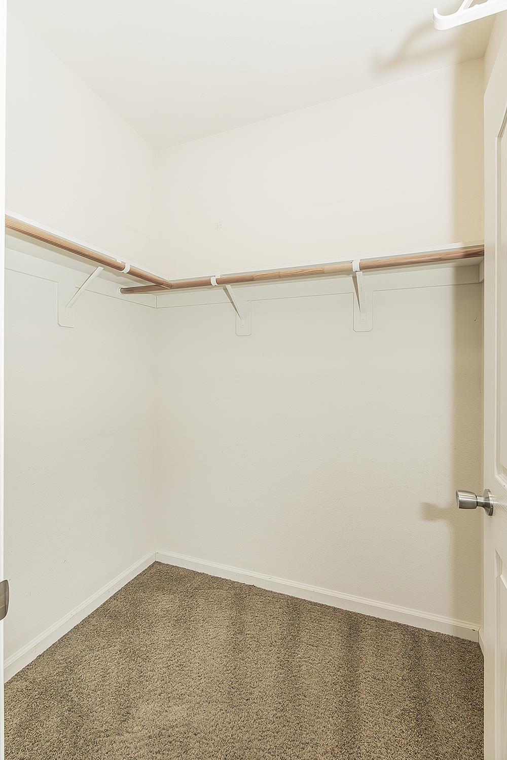 7357 E Redlands Ave, Fresno, CA 93737