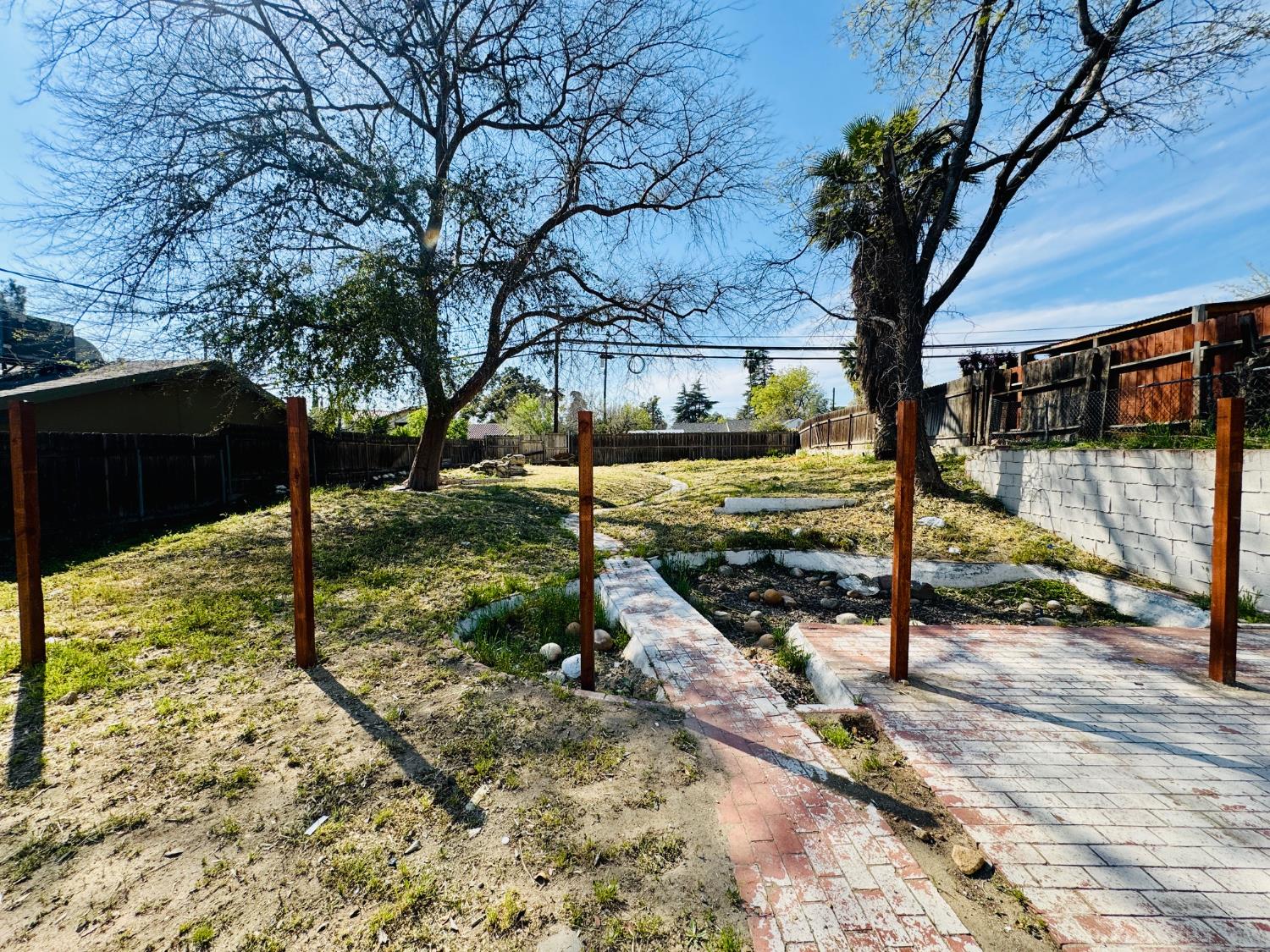 2804 Elmwood Ave, Bakersfield, CA 93305