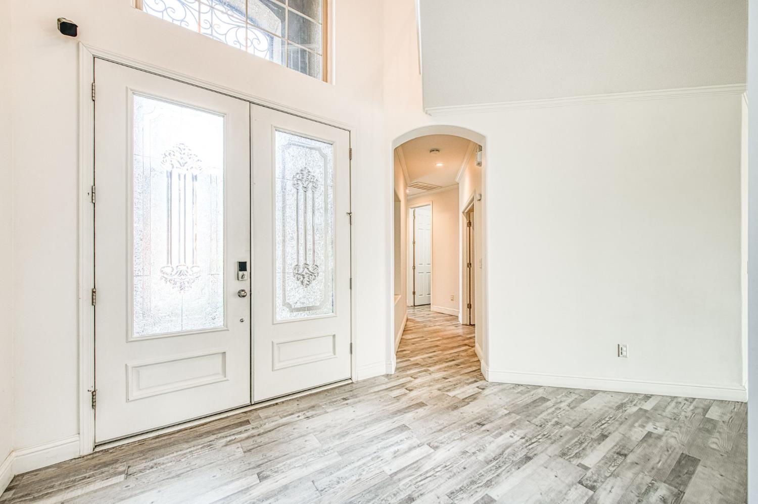 1407 E Via Marbella Dr, Fresno, CA 93730