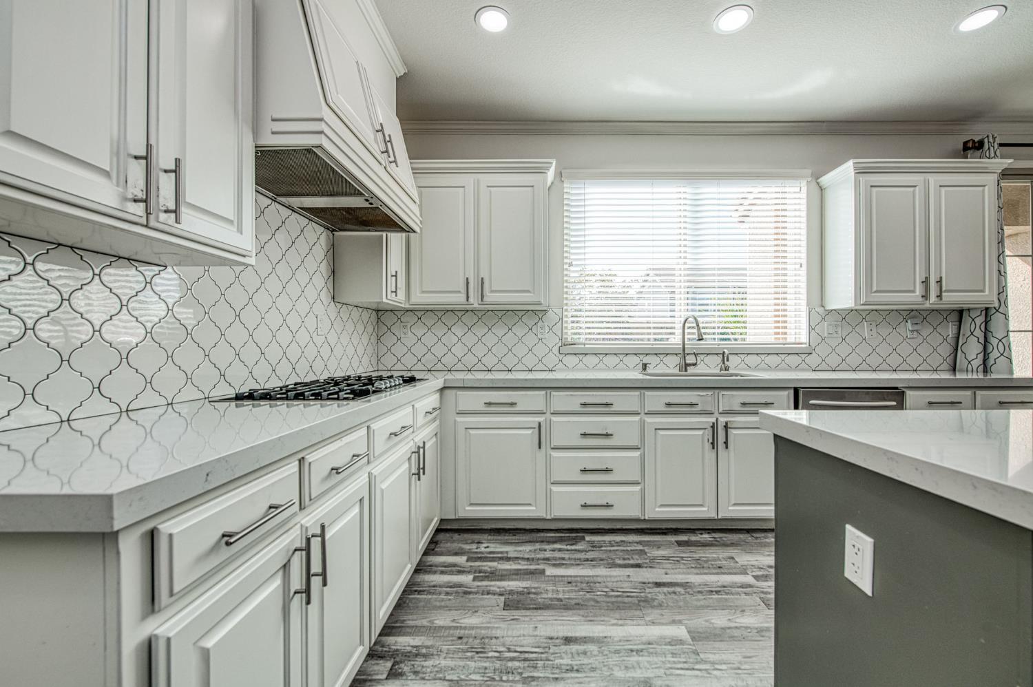 1407 E Via Marbella Dr, Fresno, CA 93730