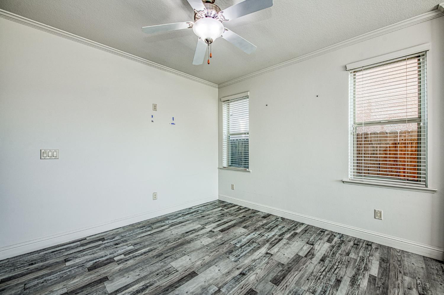 1407 E Via Marbella Dr, Fresno, CA 93730