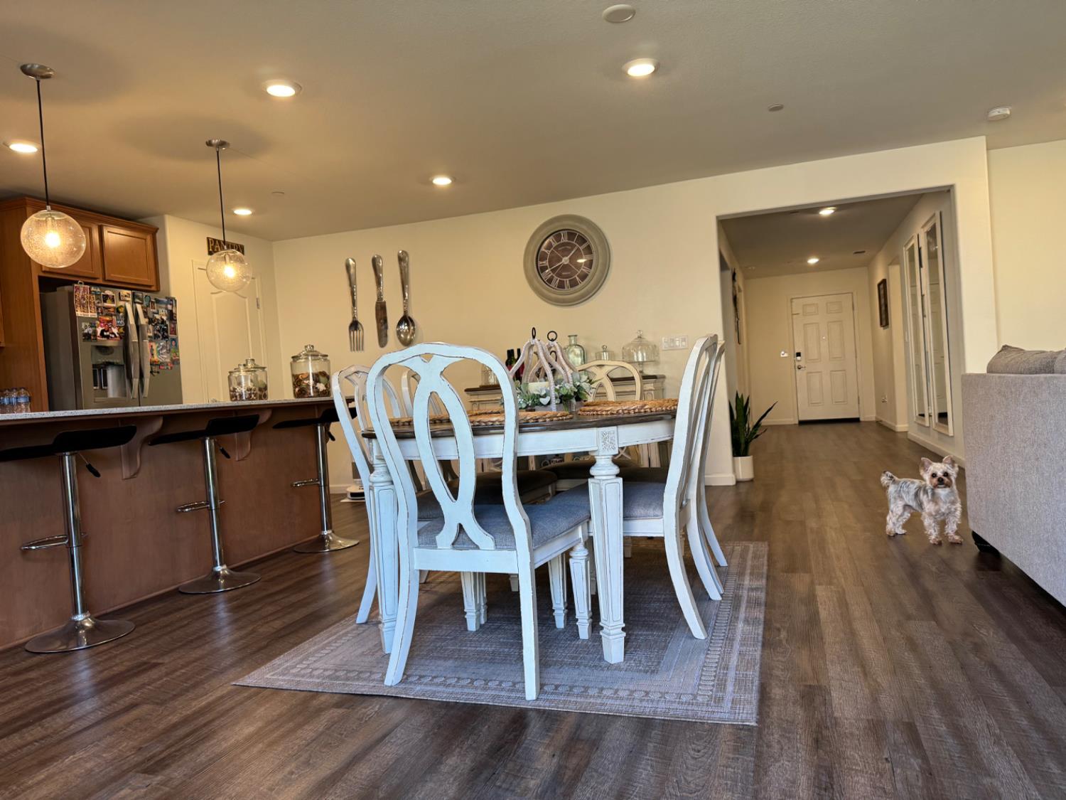 6954 E Braly, Fresno, CA 93727