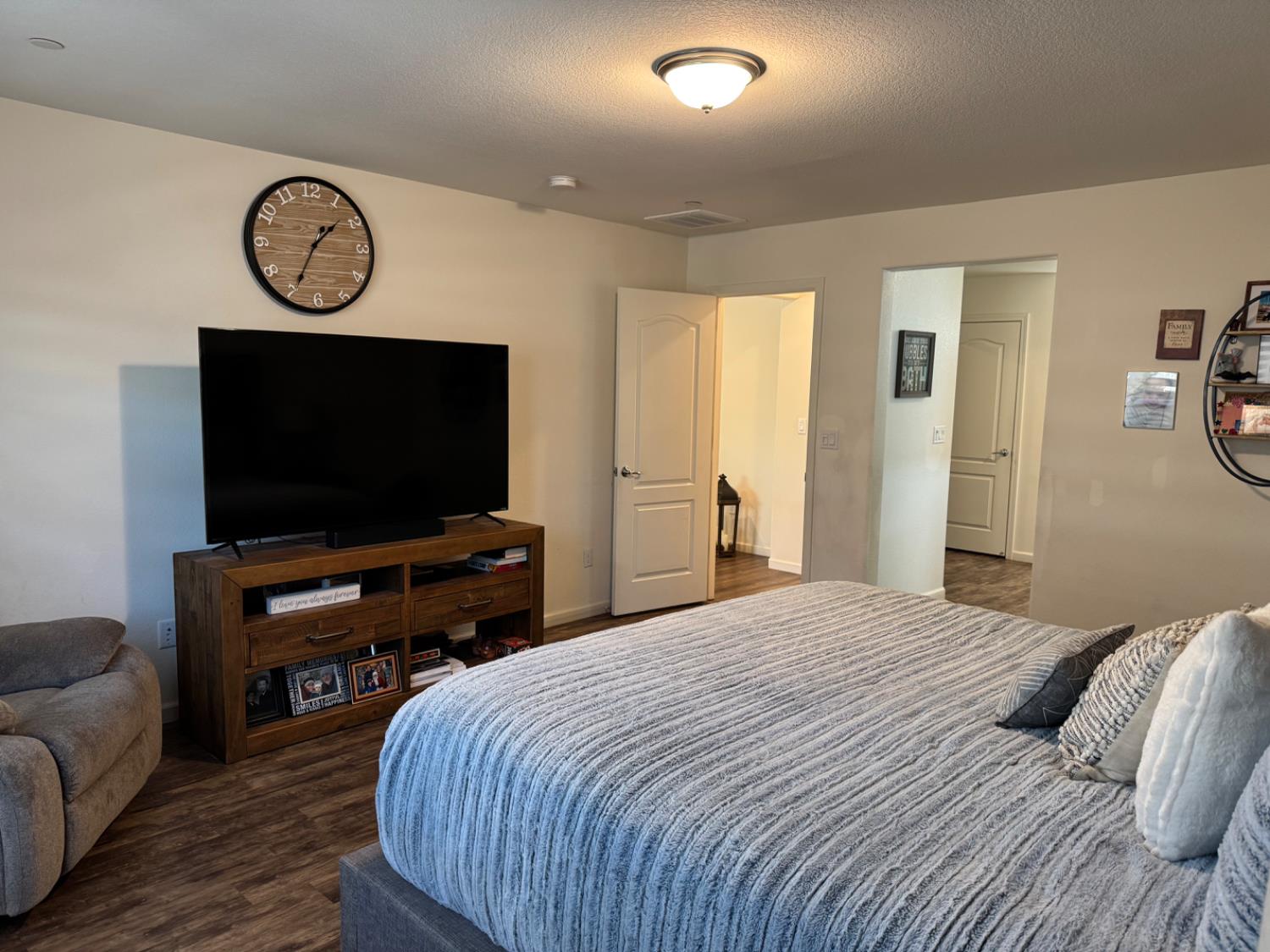 6954 E Braly, Fresno, CA 93727