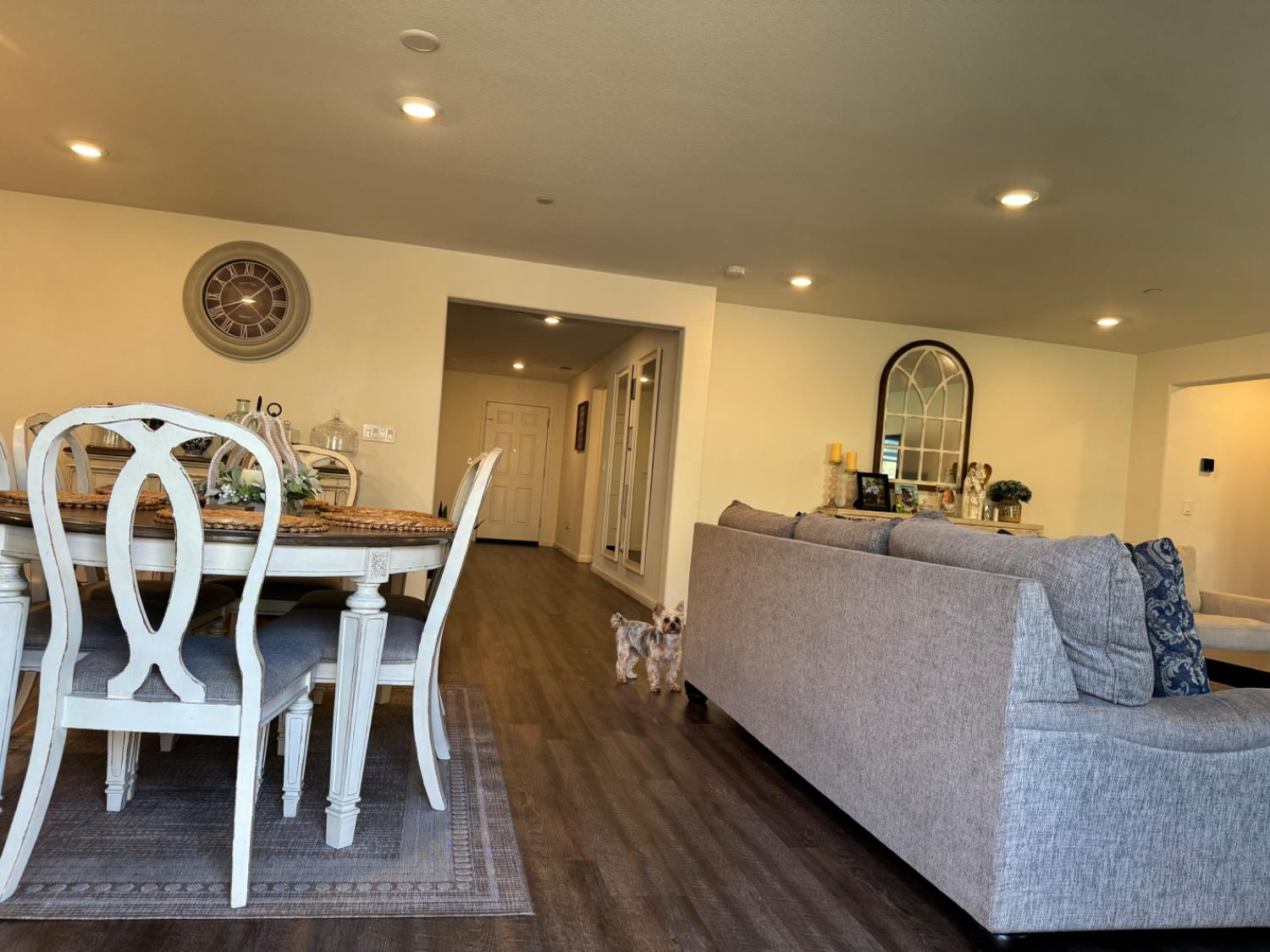 6954 E Braly, Fresno, CA 93727