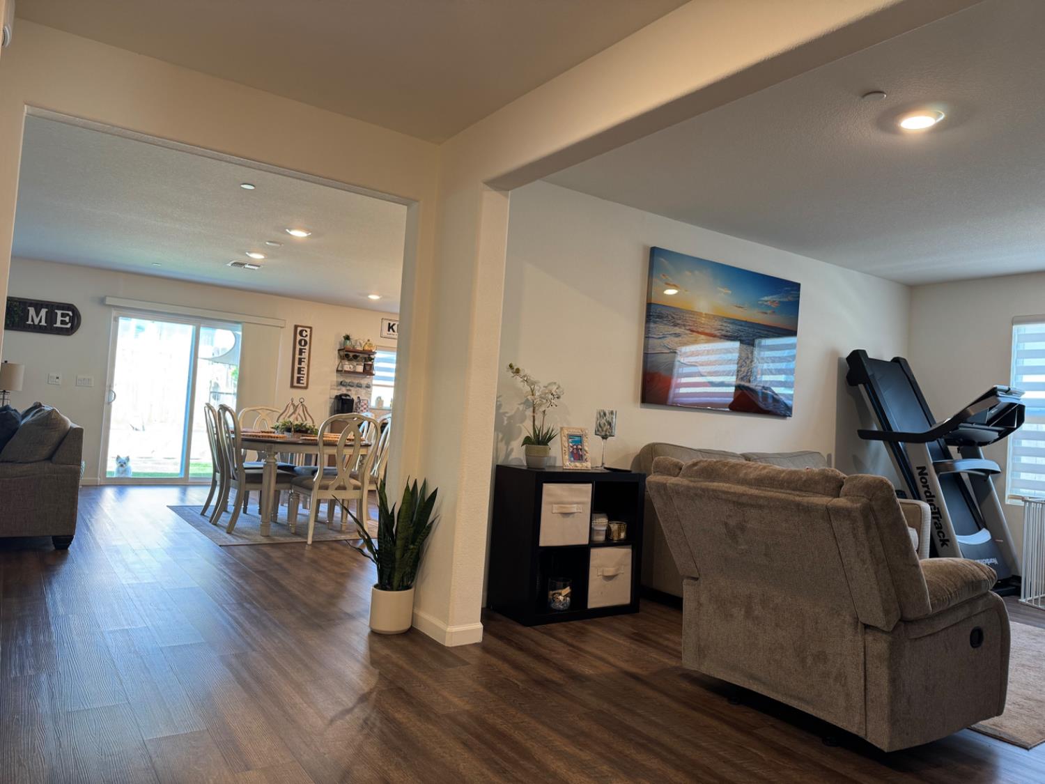 6954 E Braly, Fresno, CA 93727