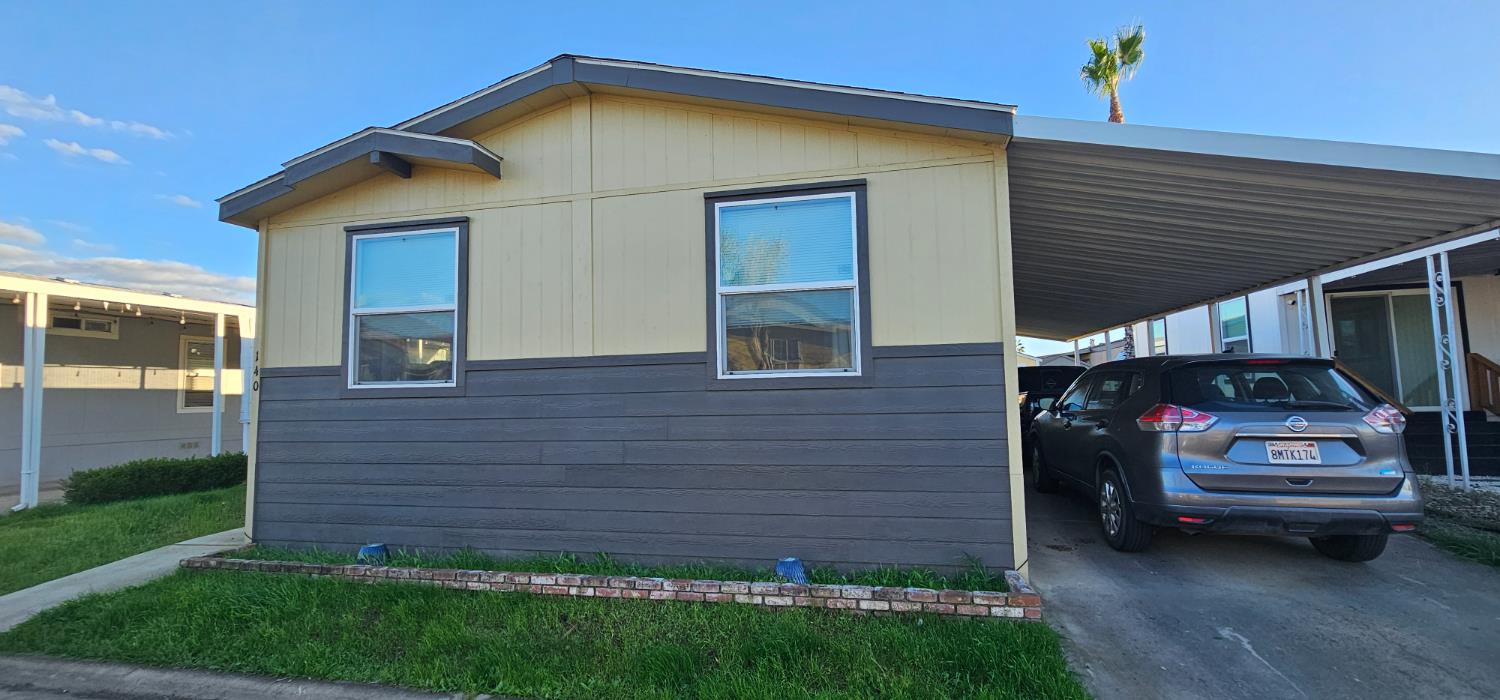 2575 S Willow, Fresno, CA 93725