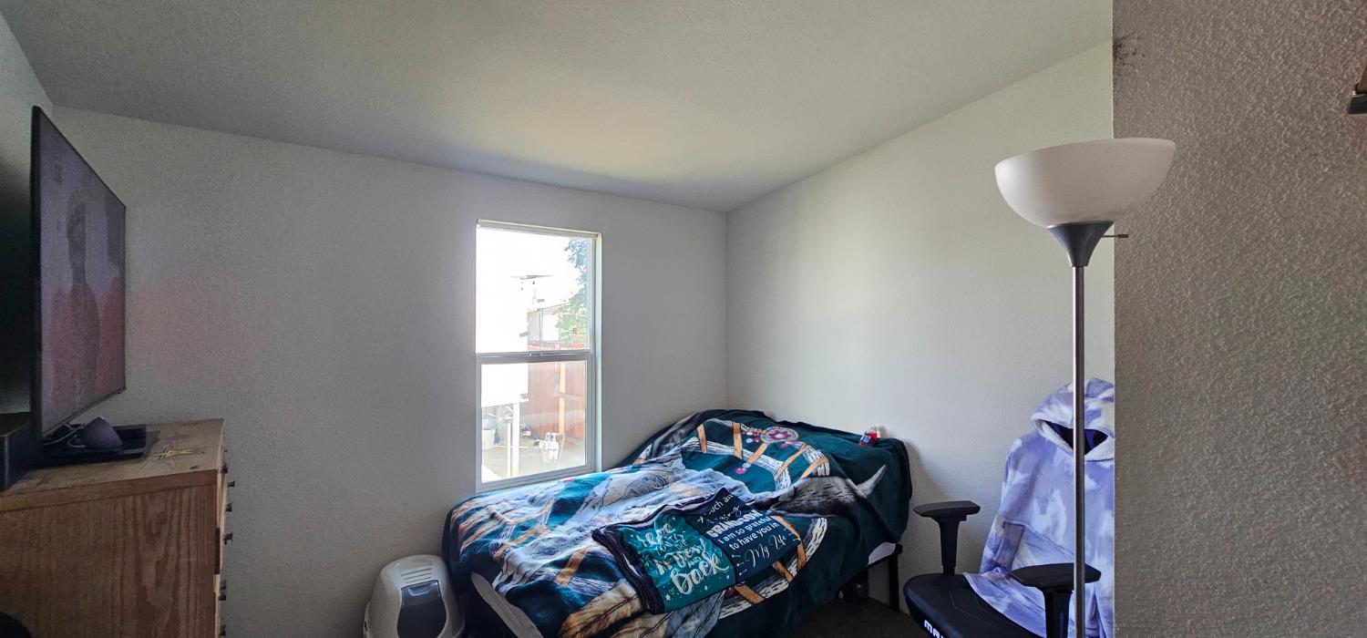 2575 S Willow #140, Fresno, CA 93725