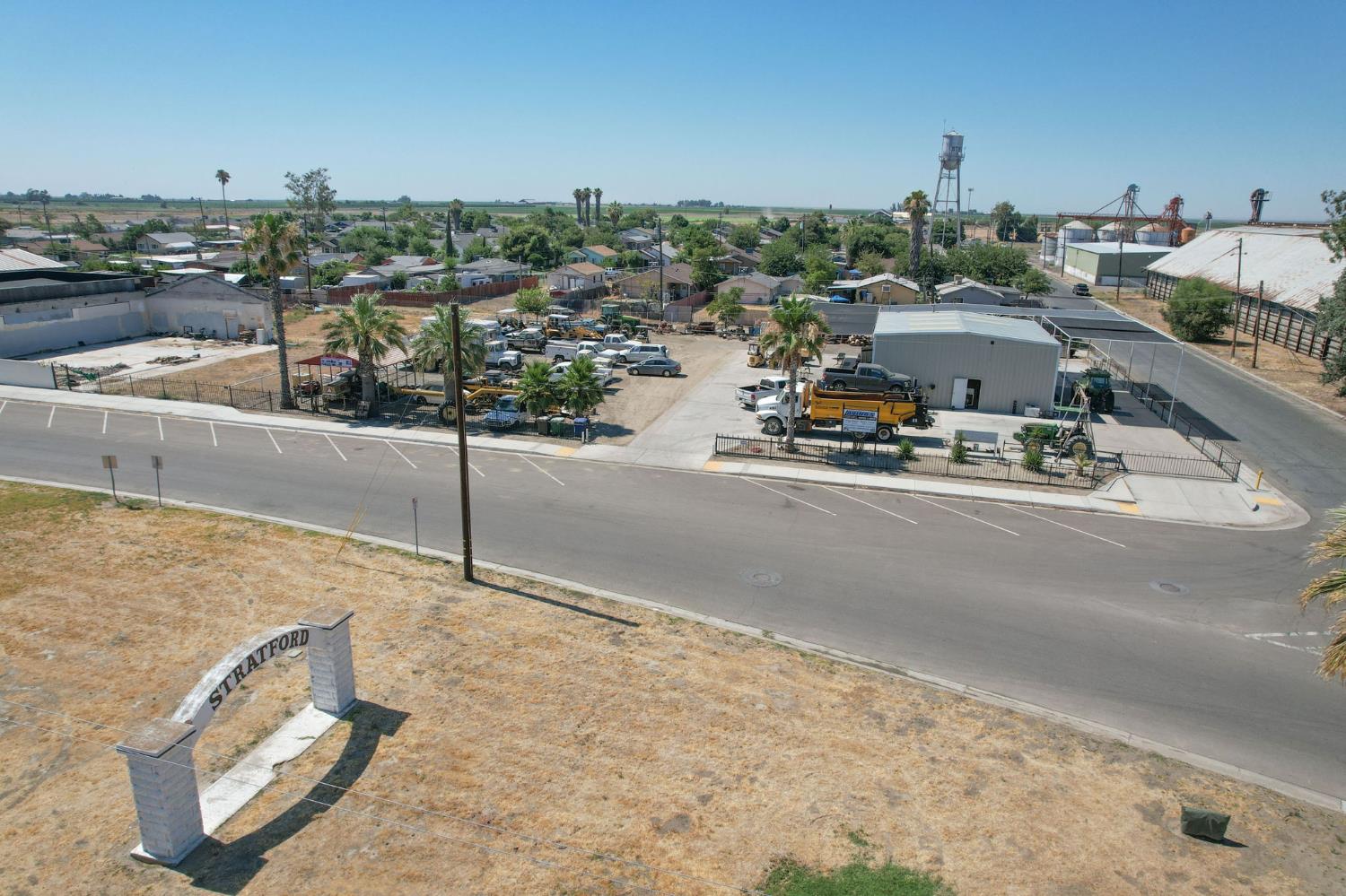 20389 Main St, Stratford, CA 93266