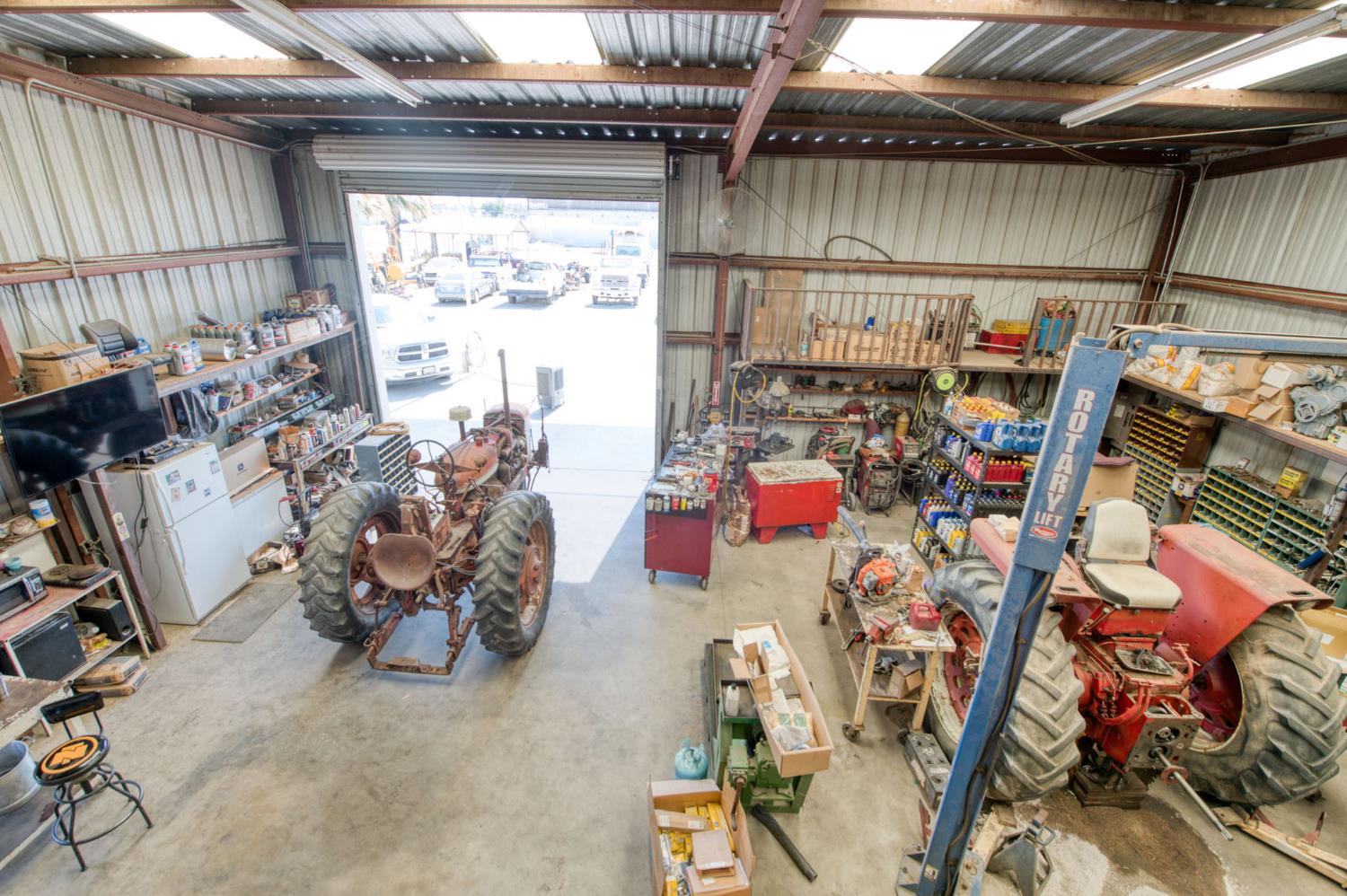 20389 Main St, Stratford, CA 93266