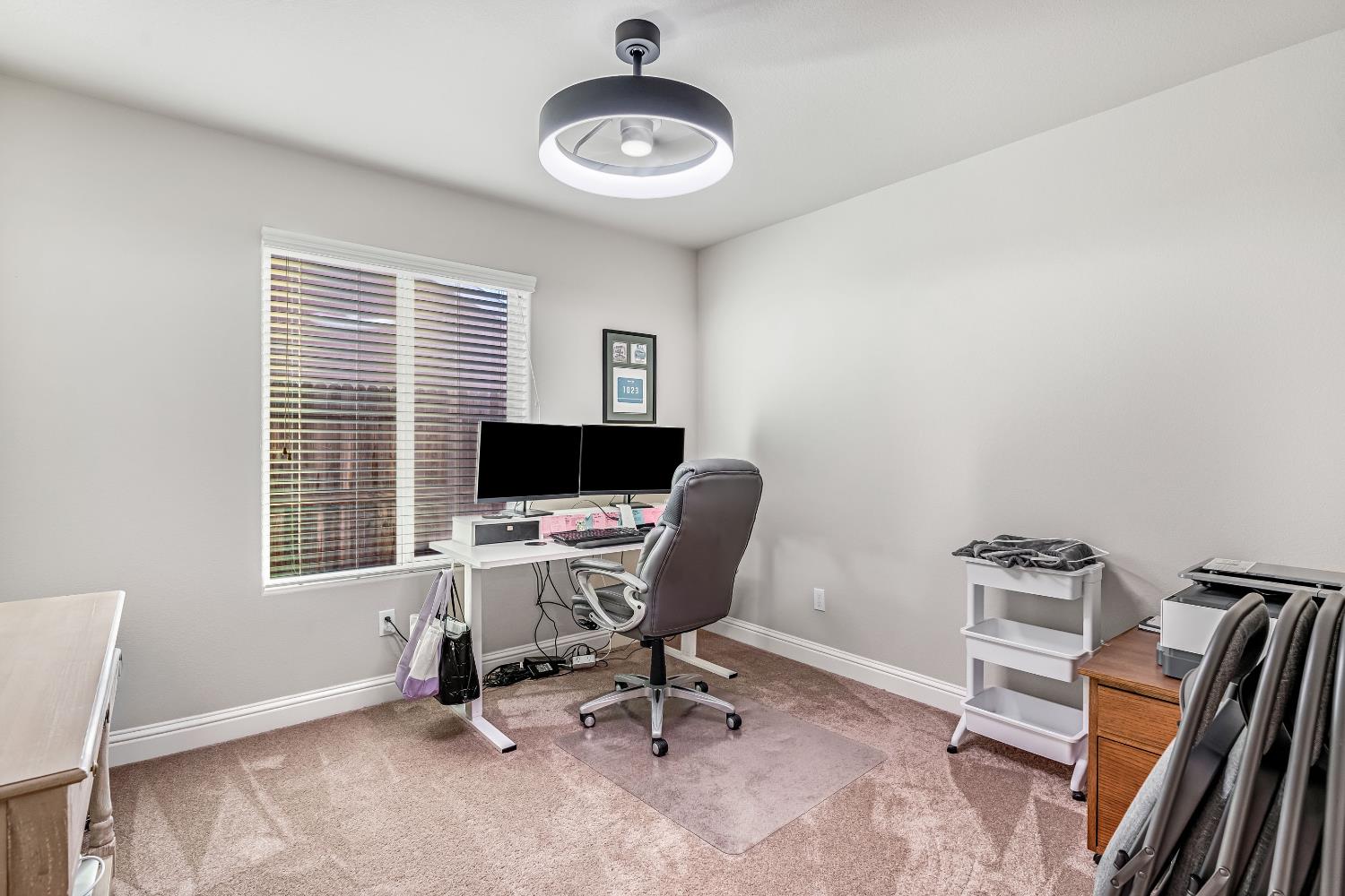 2424 Las Rosas Ave, Clovis, CA 93619