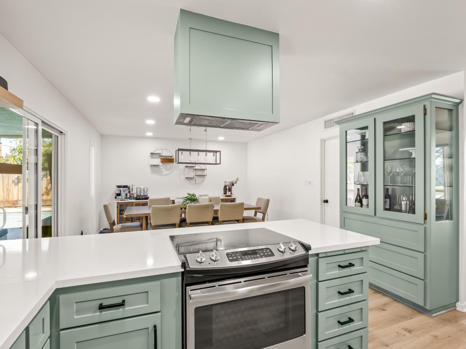 442 W Mesa Ave, Fresno, CA 93704