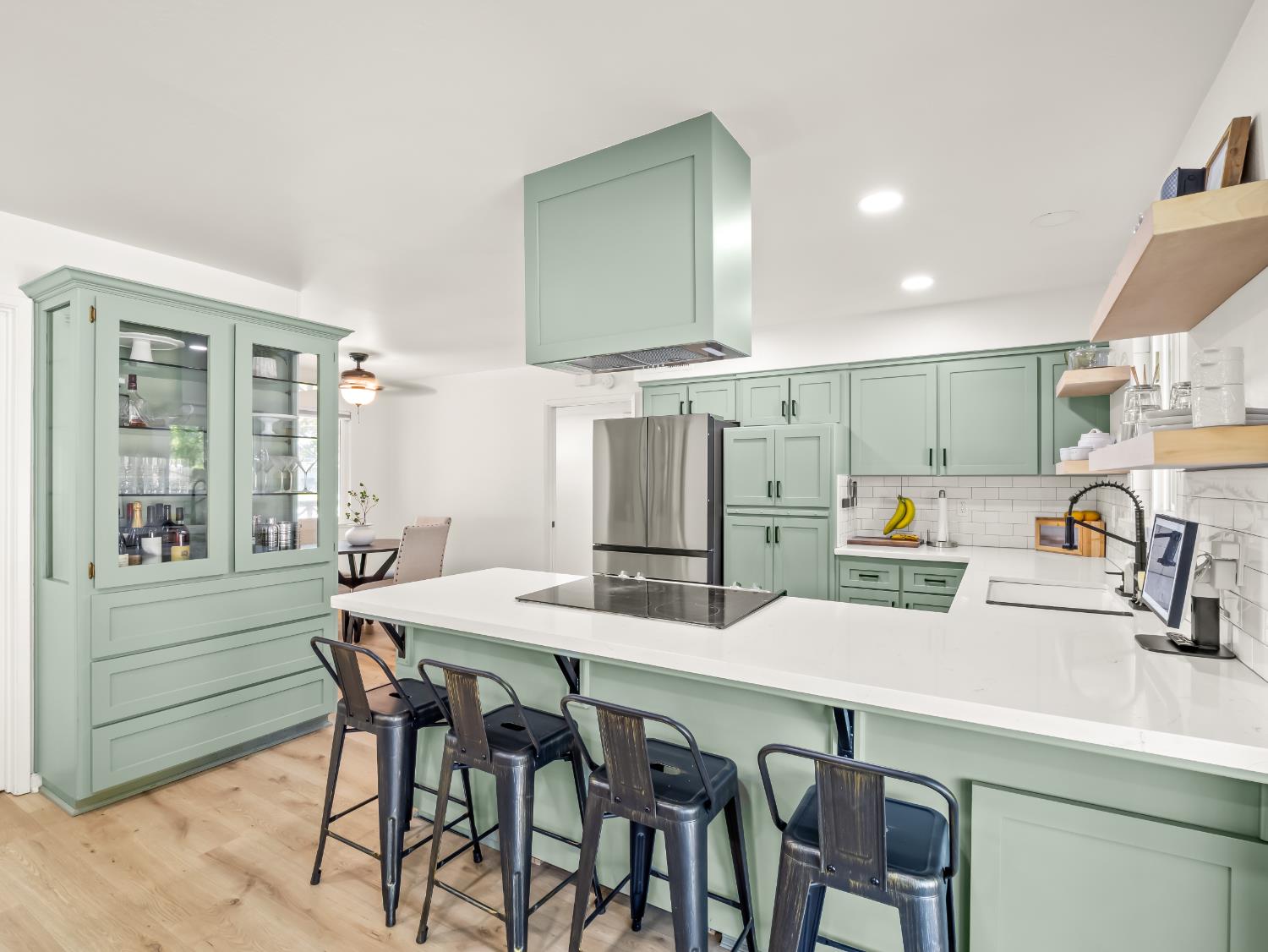 442 W Mesa Ave, Fresno, CA 93704