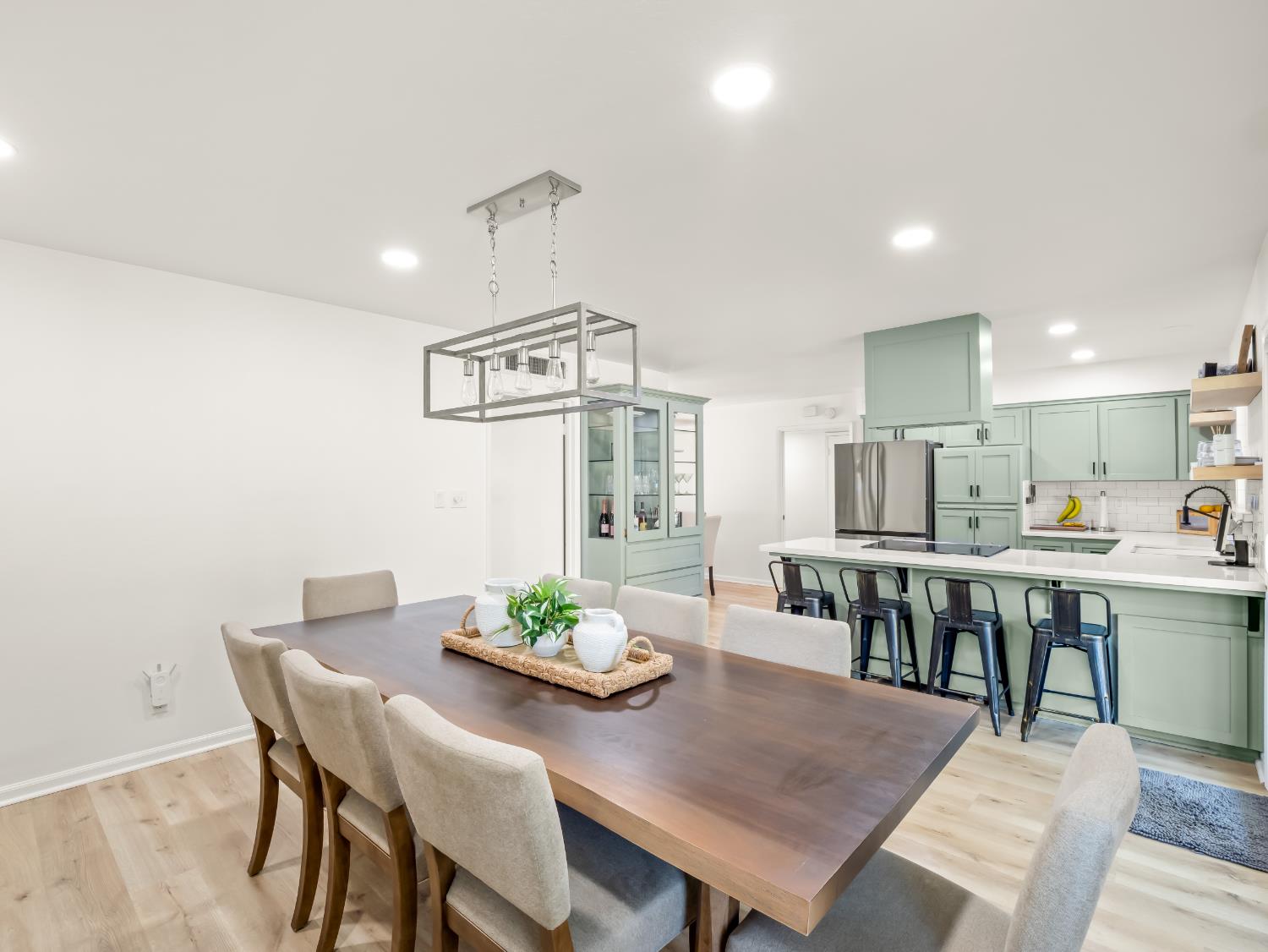 442 W Mesa Ave, Fresno, CA 93704