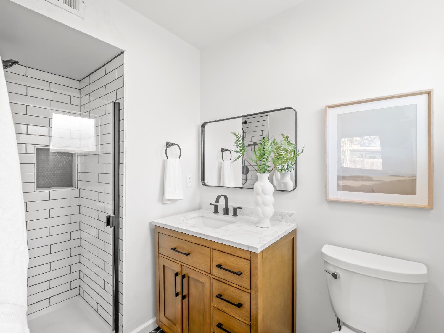 442 W Mesa Ave, Fresno, CA 93704