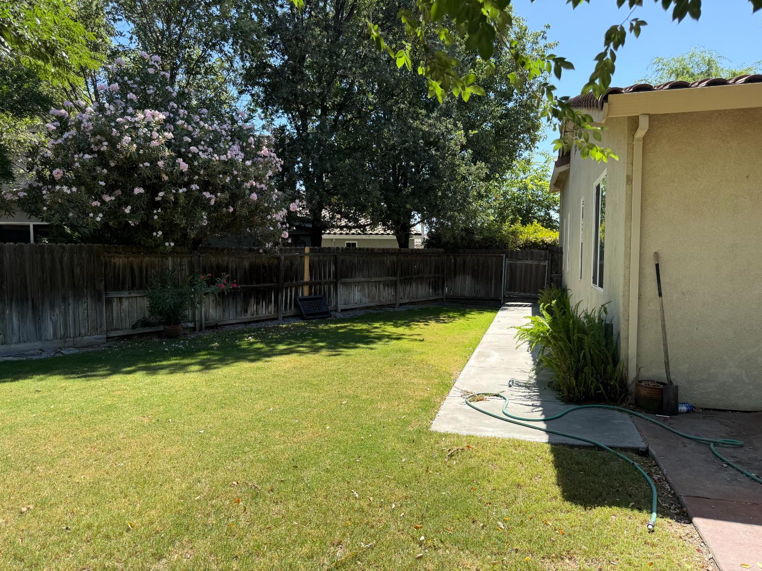 310 wawona, Corcoran, CA 93212