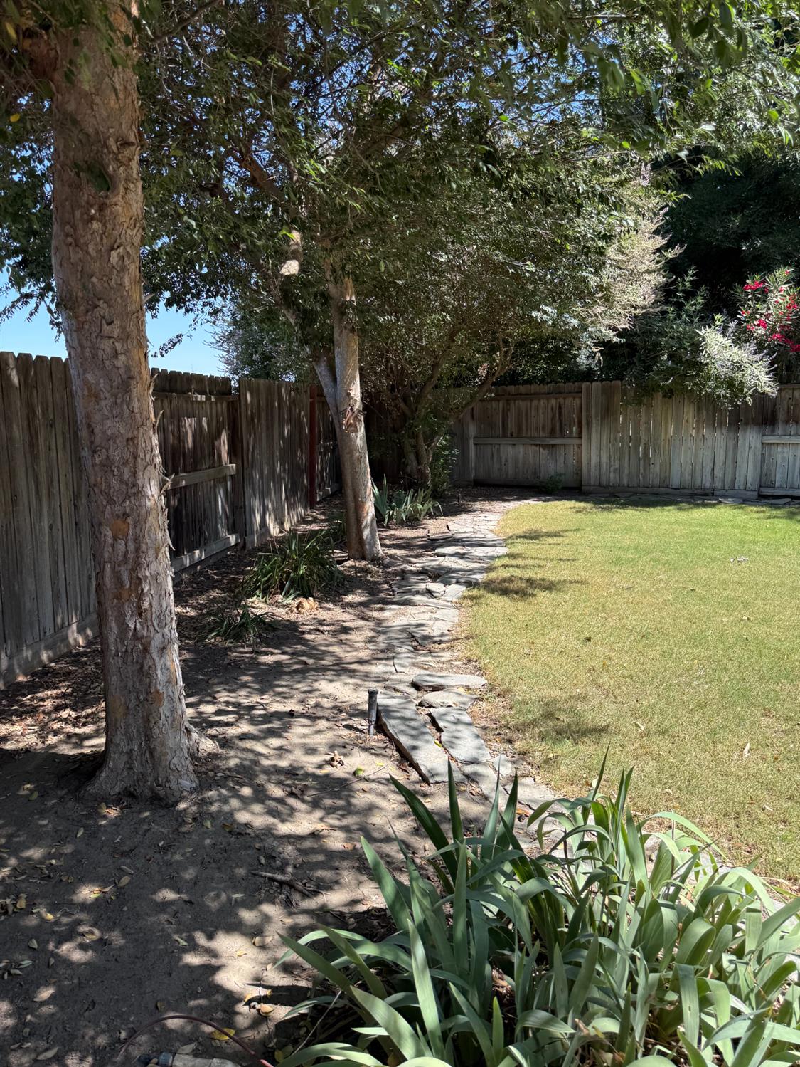 310 wawona, Corcoran, CA 93212