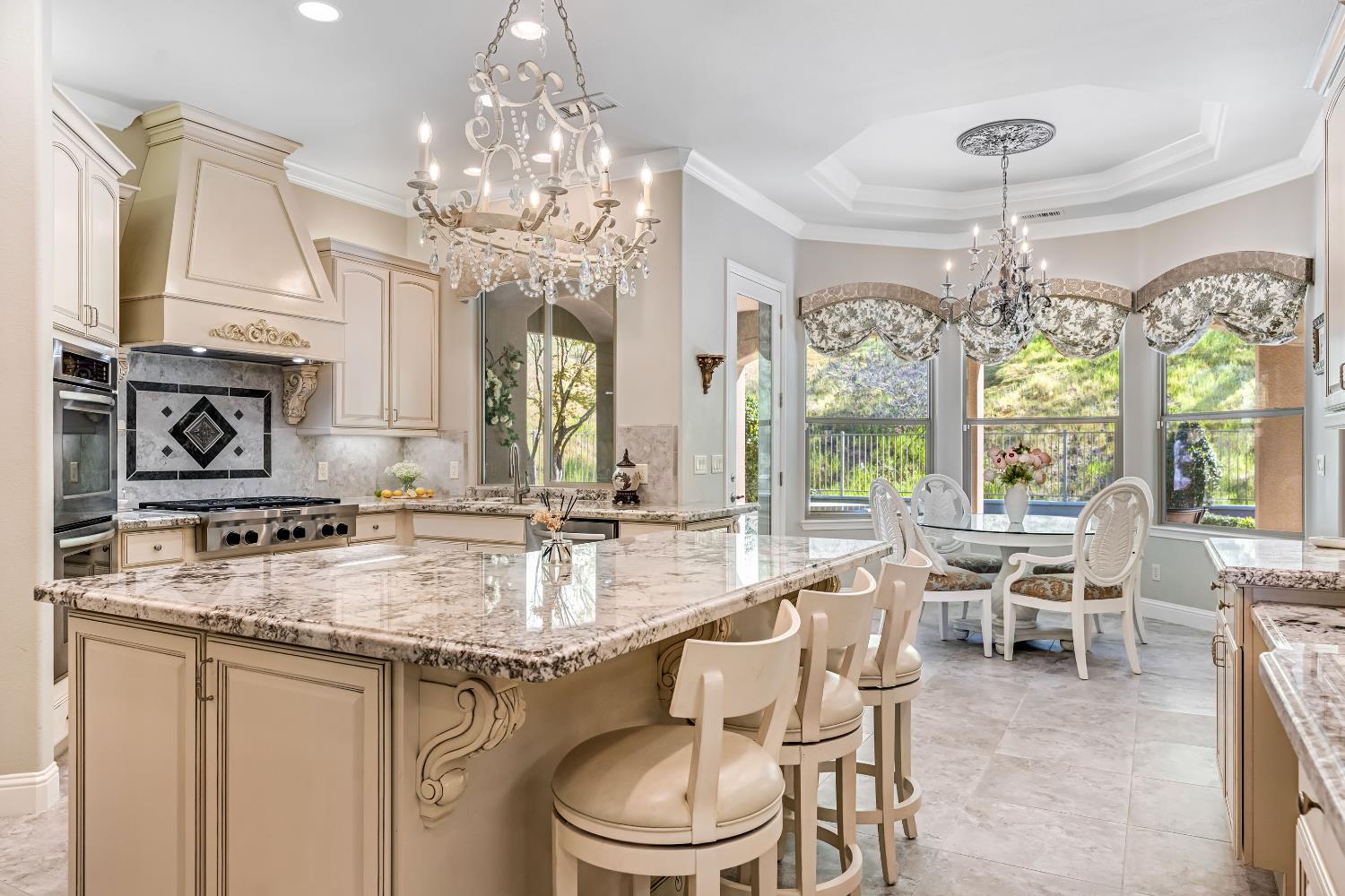 21844 Fairway Oaks Ln, Friant, CA 93626