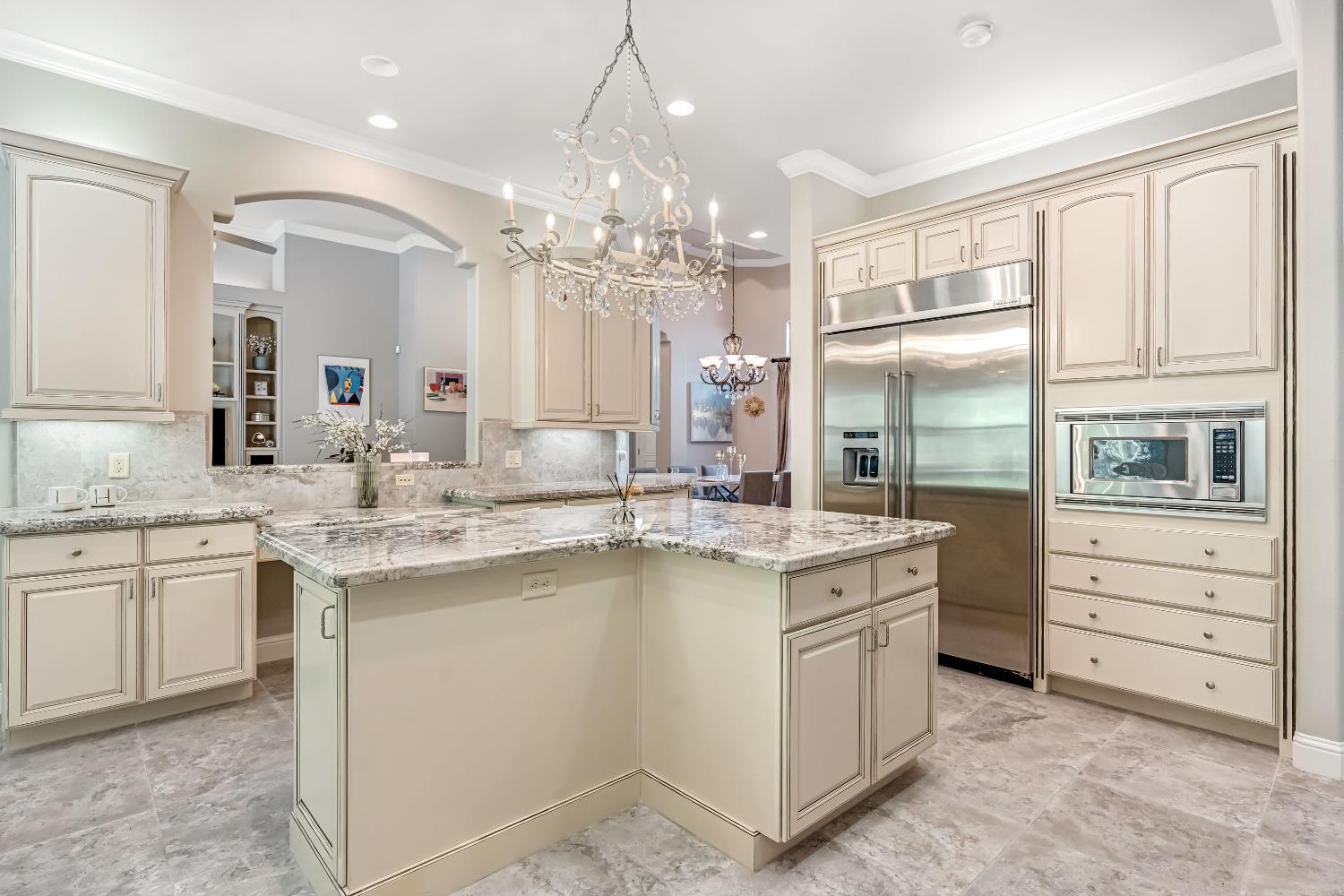 21844 Fairway Oaks Ln, Friant, CA 93626