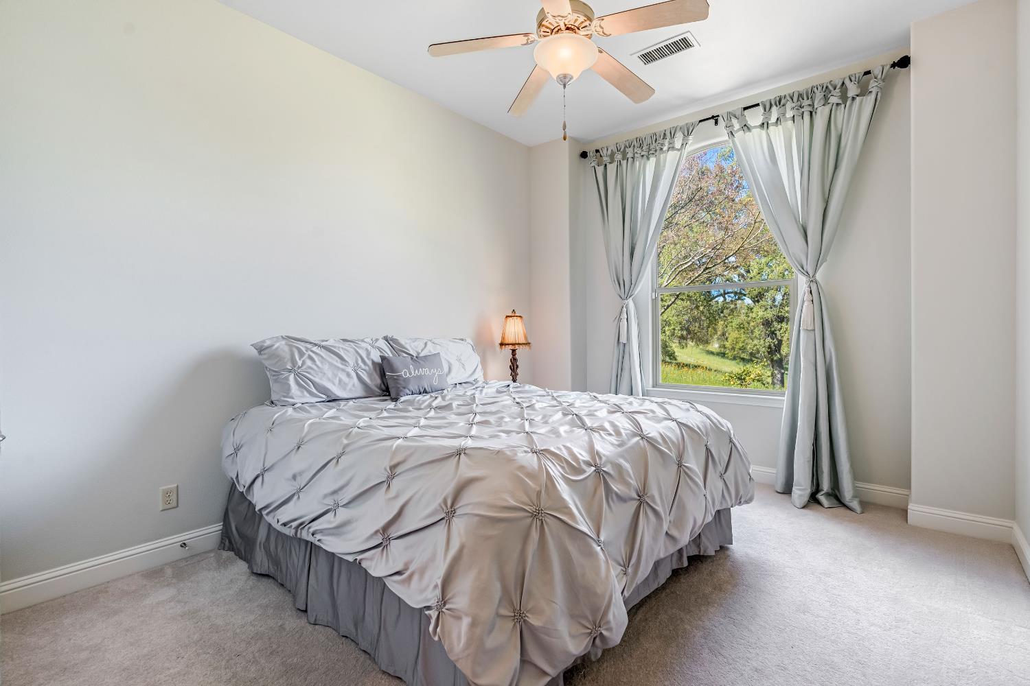 21844 Fairway Oaks Ln, Friant, CA 93626